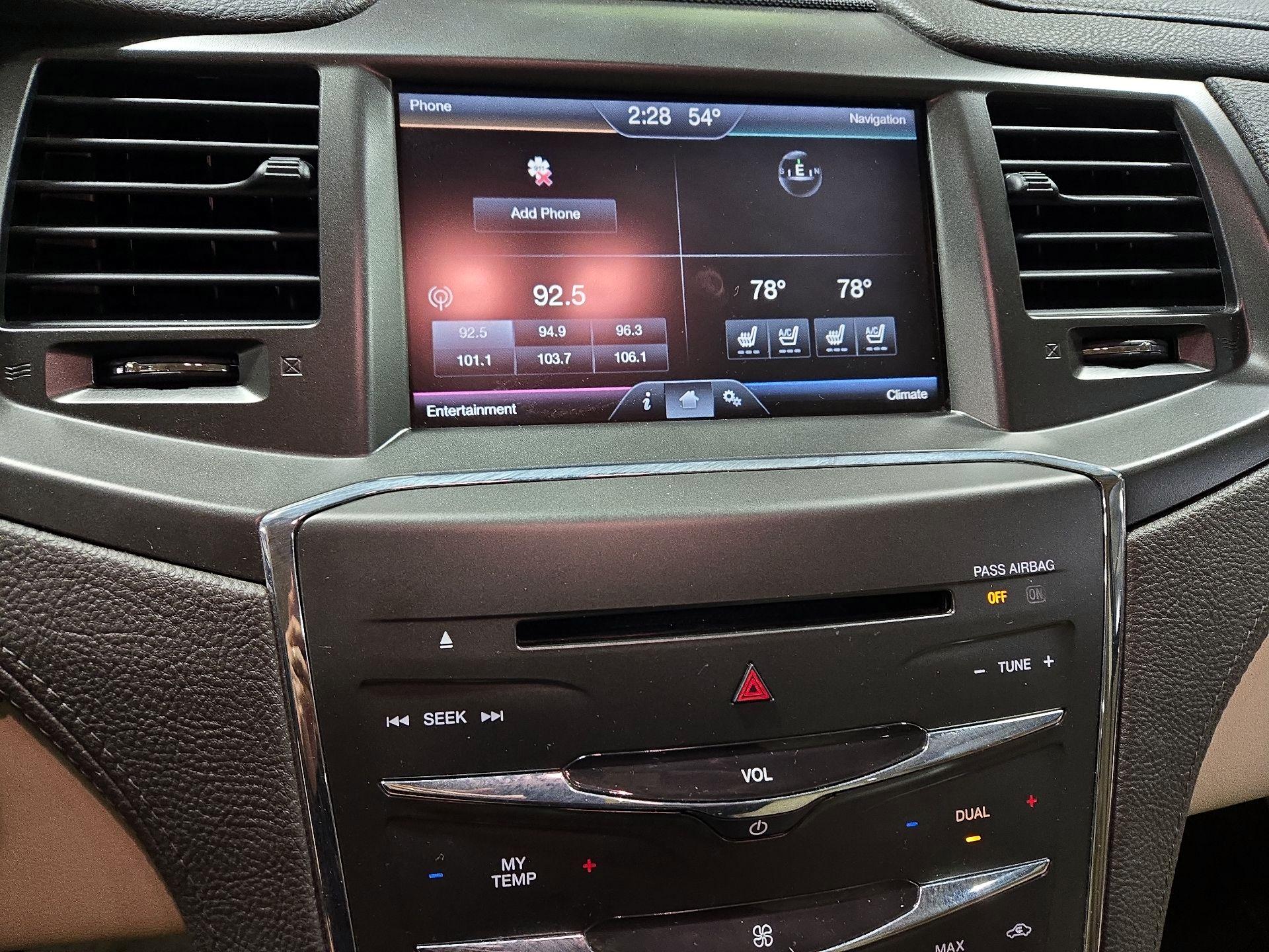 Thumbnail: 2015 Lincoln MKS - 14