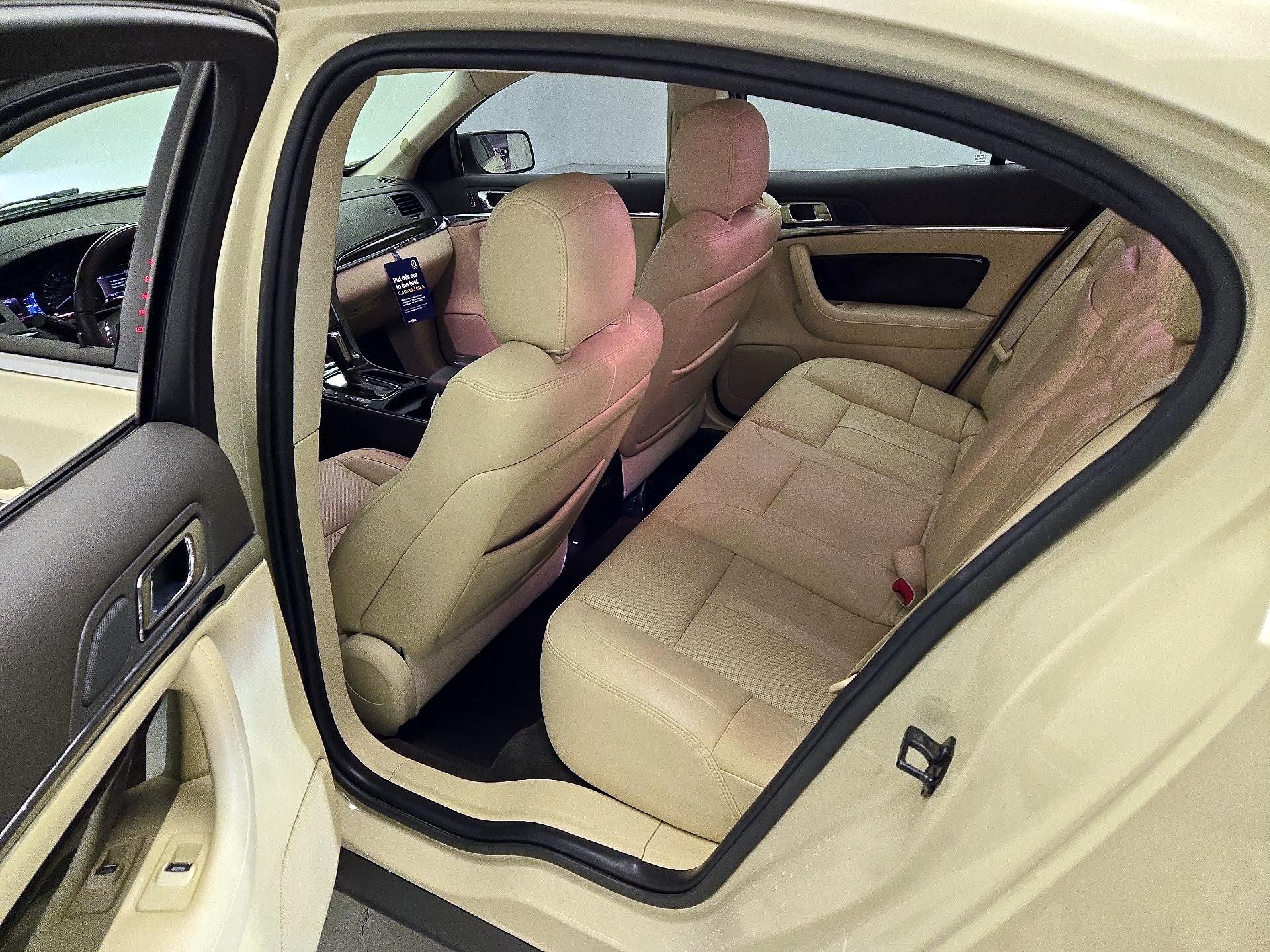 Thumbnail: 2015 Lincoln MKS - 19