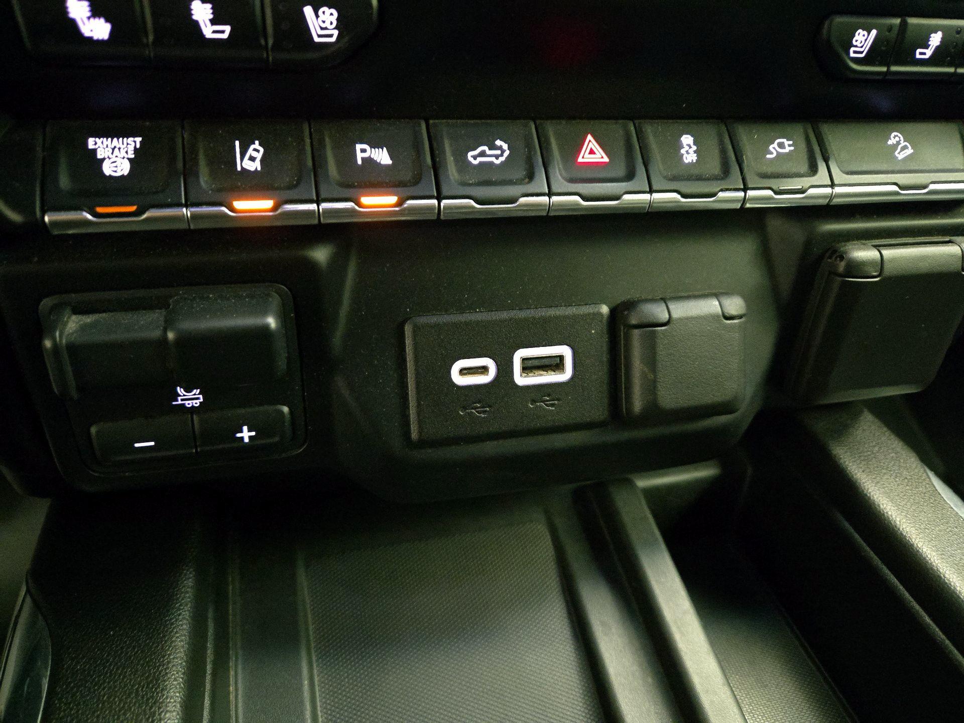 Thumbnail: 2020 Chevrolet Silverado 2500 - 18