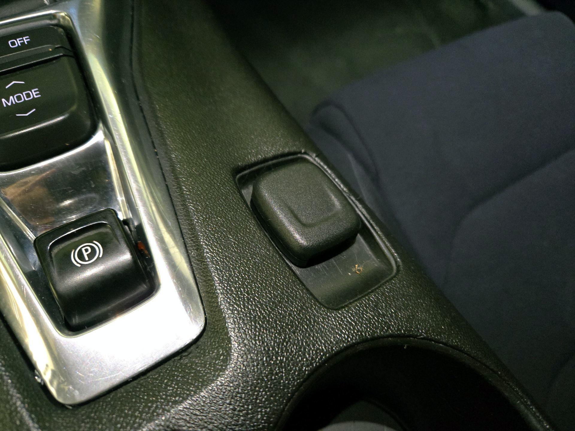 Thumbnail: 2016 Chevrolet Camaro - 17