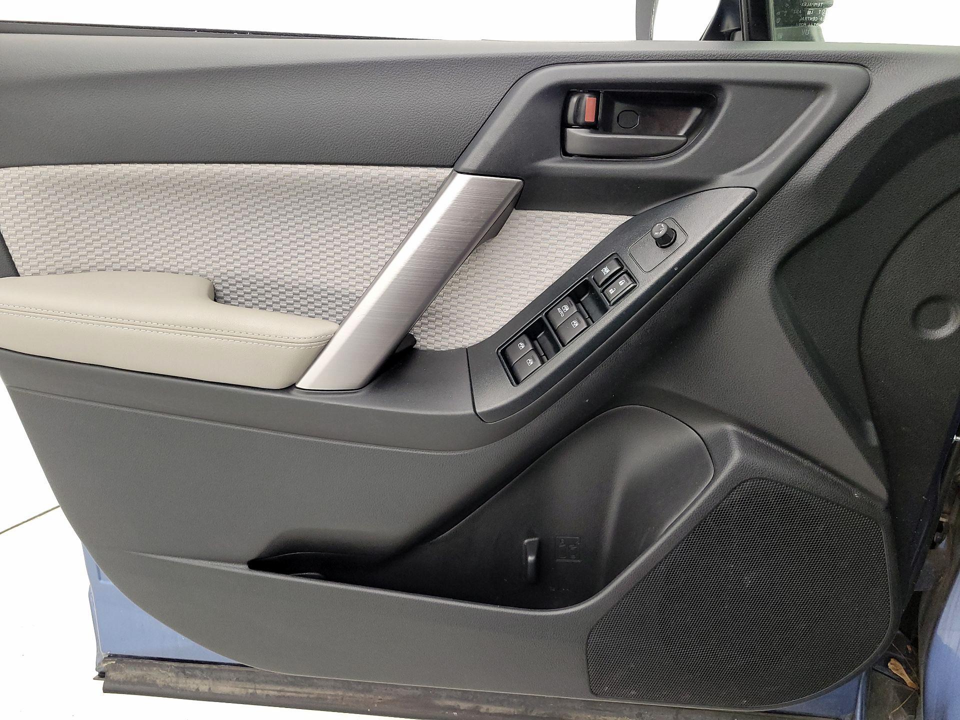 Thumbnail: 2018 Subaru Forester - 12