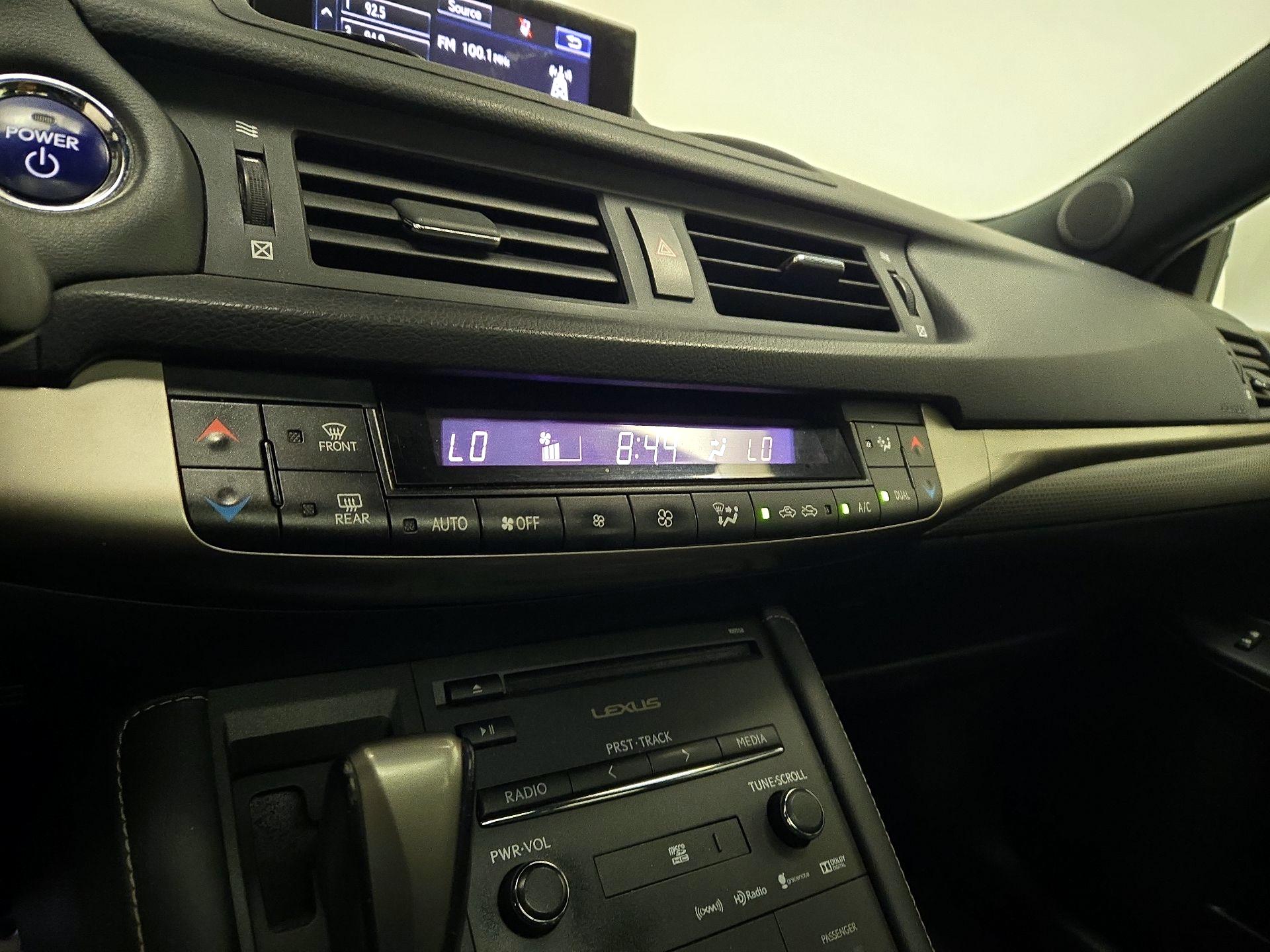 Thumbnail: 2016 Lexus CT - 15