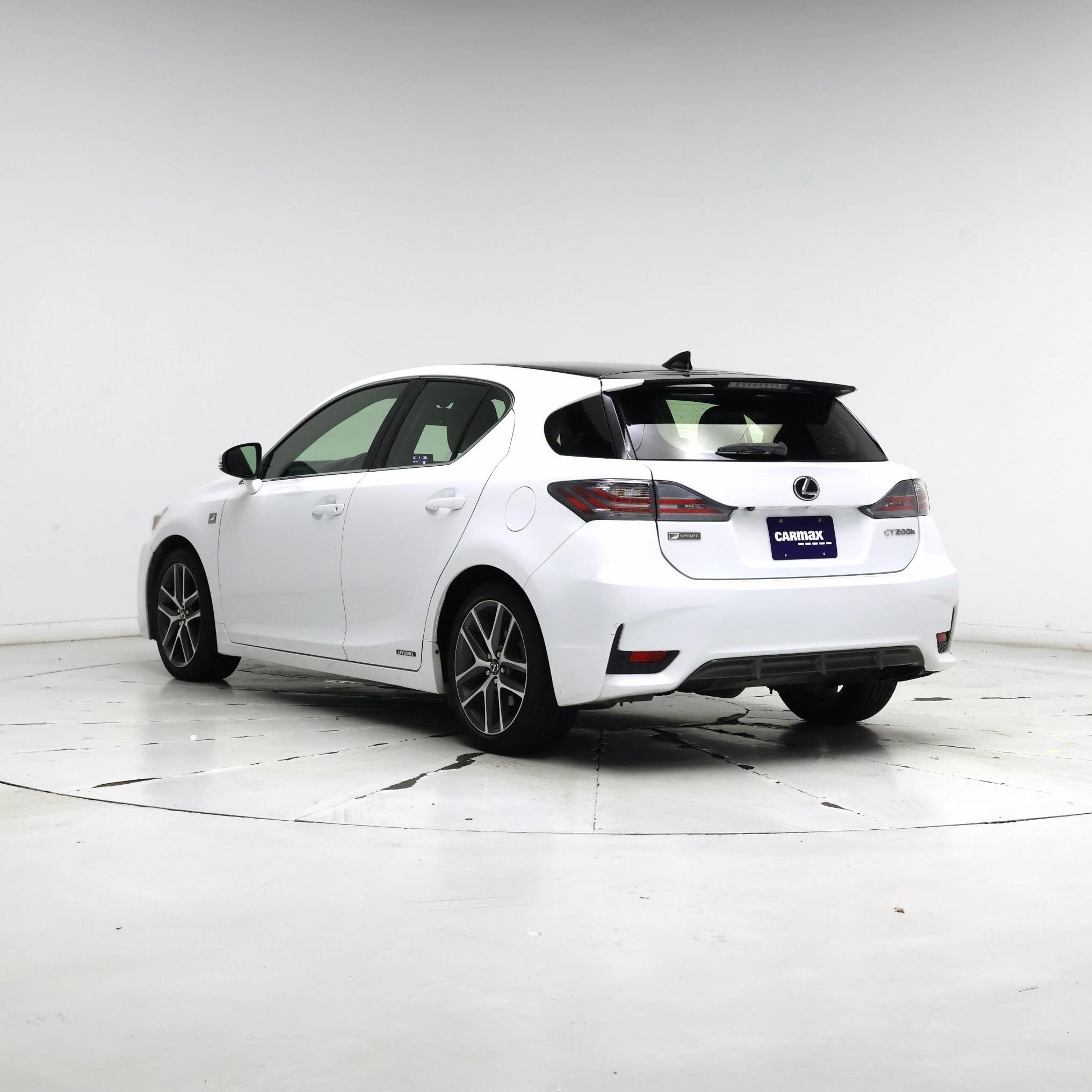 Thumbnail: 2016 Lexus CT - 2
