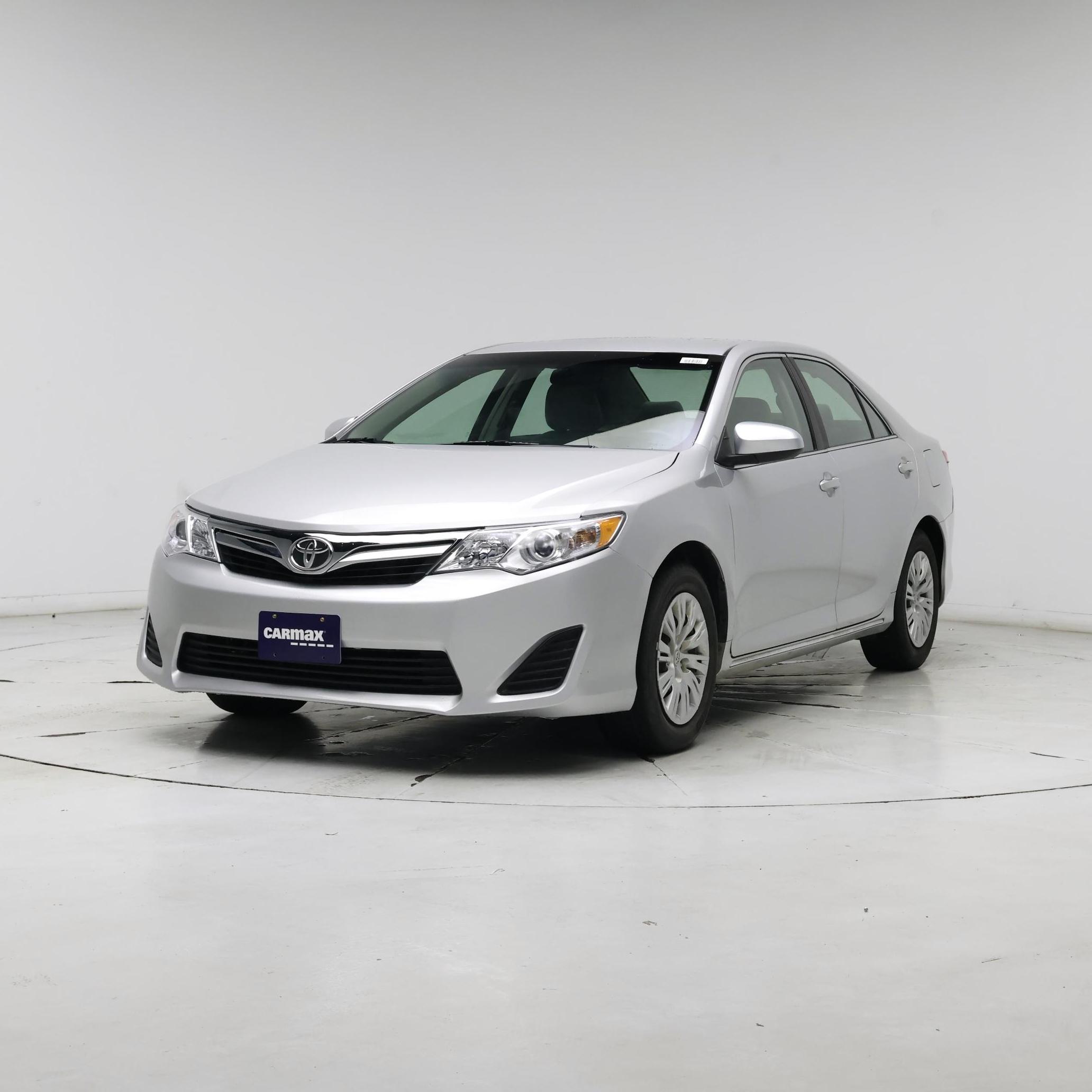 Thumbnail: 2014 Toyota Camry - 4