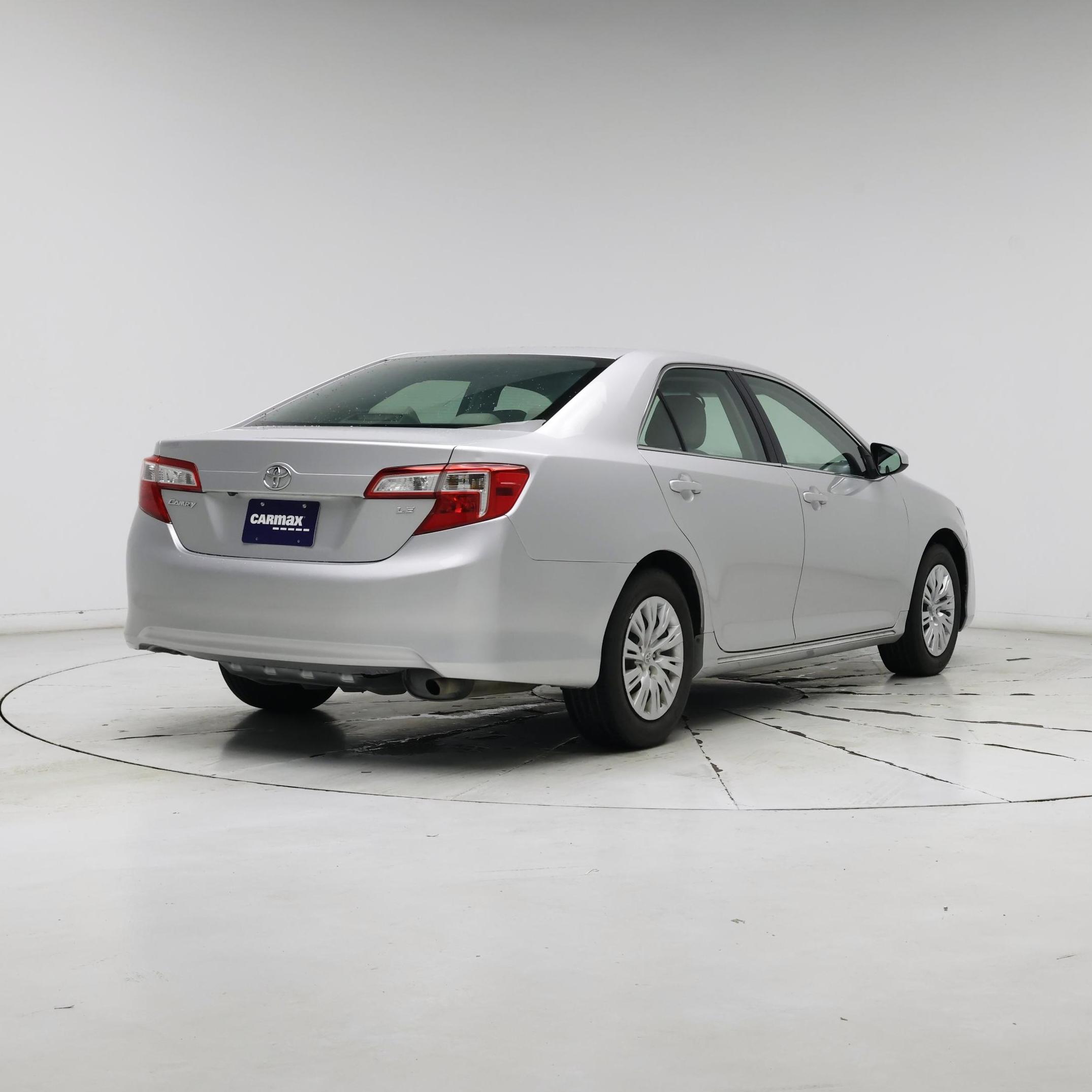 Thumbnail: 2014 Toyota Camry - 8