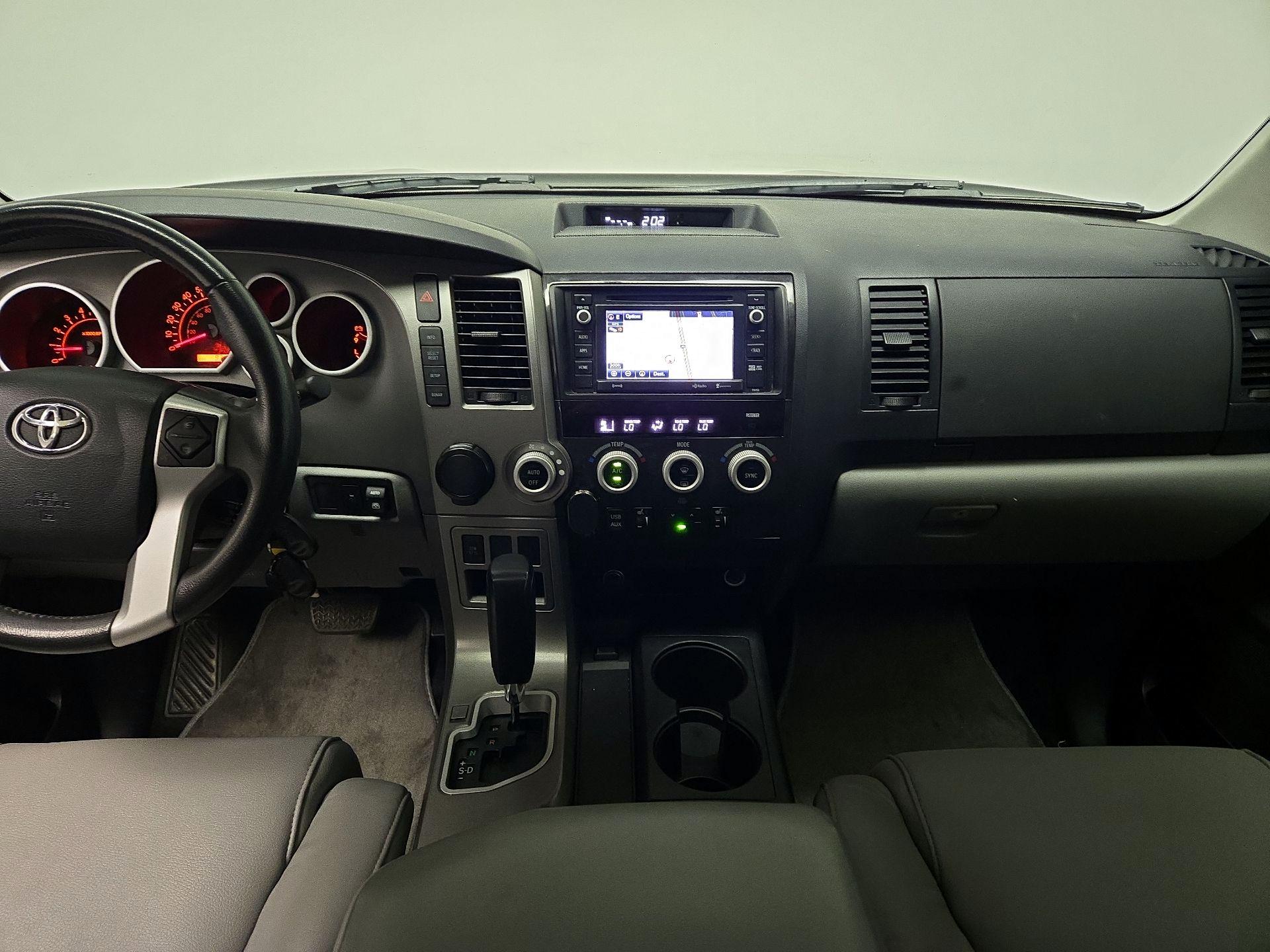 Thumbnail: 2016 Toyota Sequoia - 9