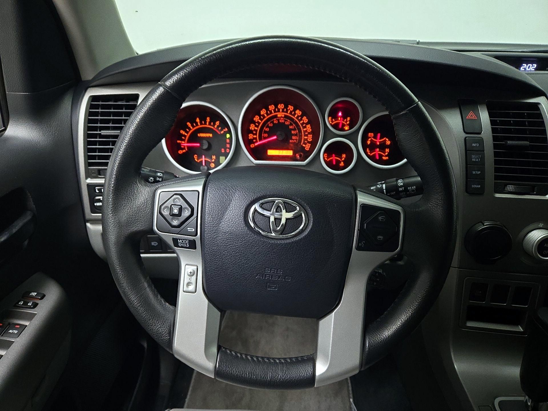 Thumbnail: 2016 Toyota Sequoia - 10