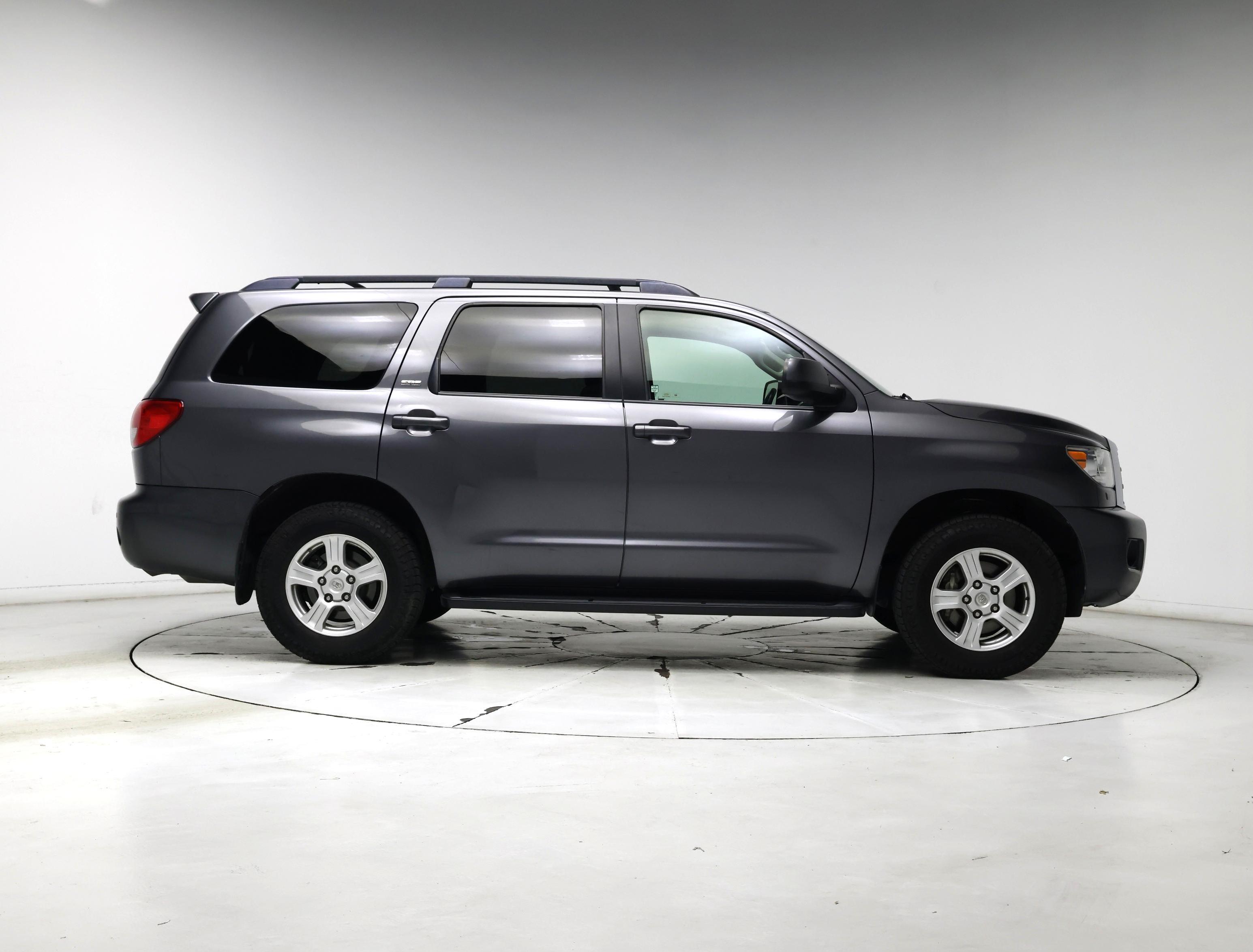 Thumbnail: 2016 Toyota Sequoia - 7