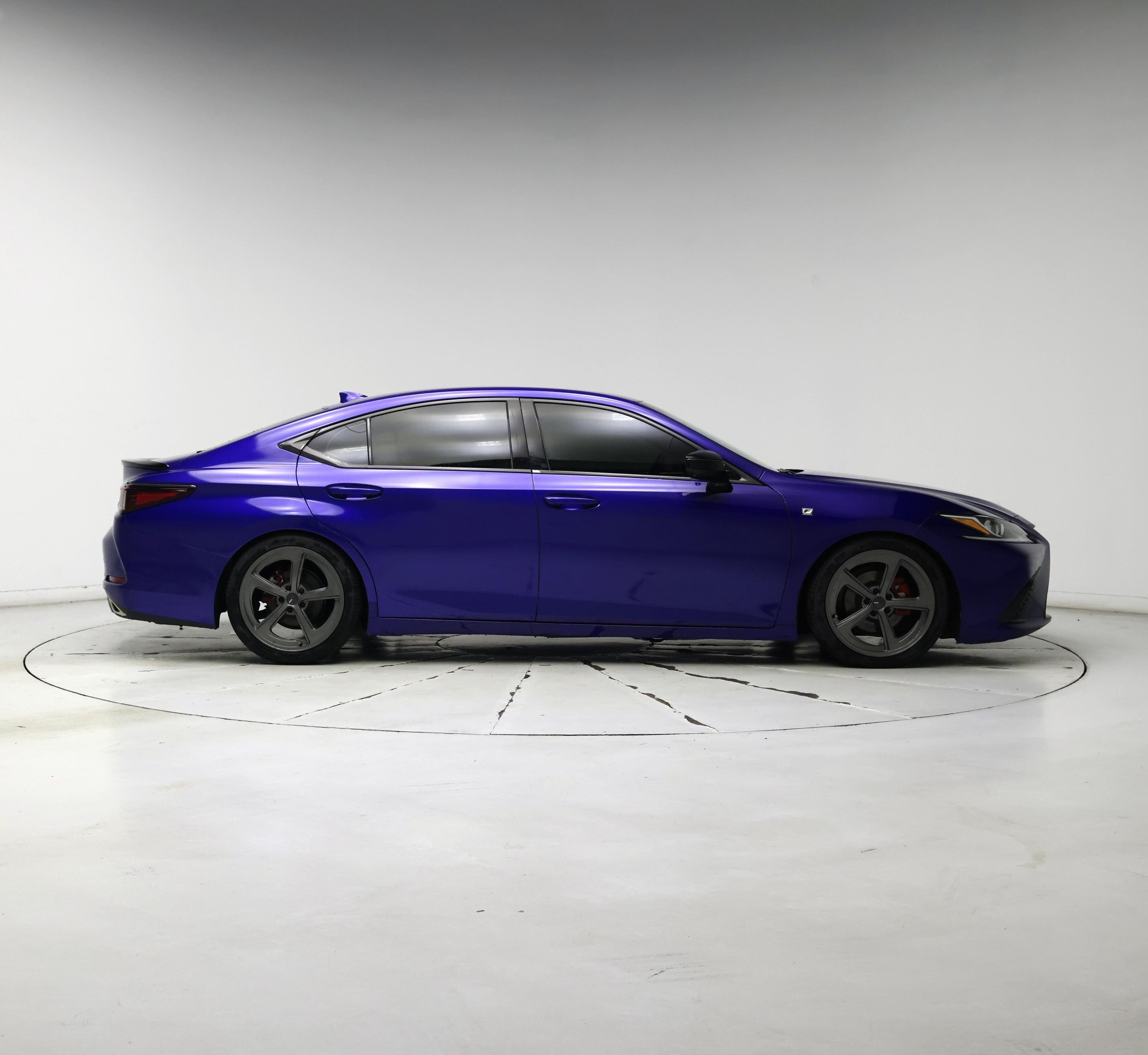 Thumbnail: 2021 Lexus ES - 7