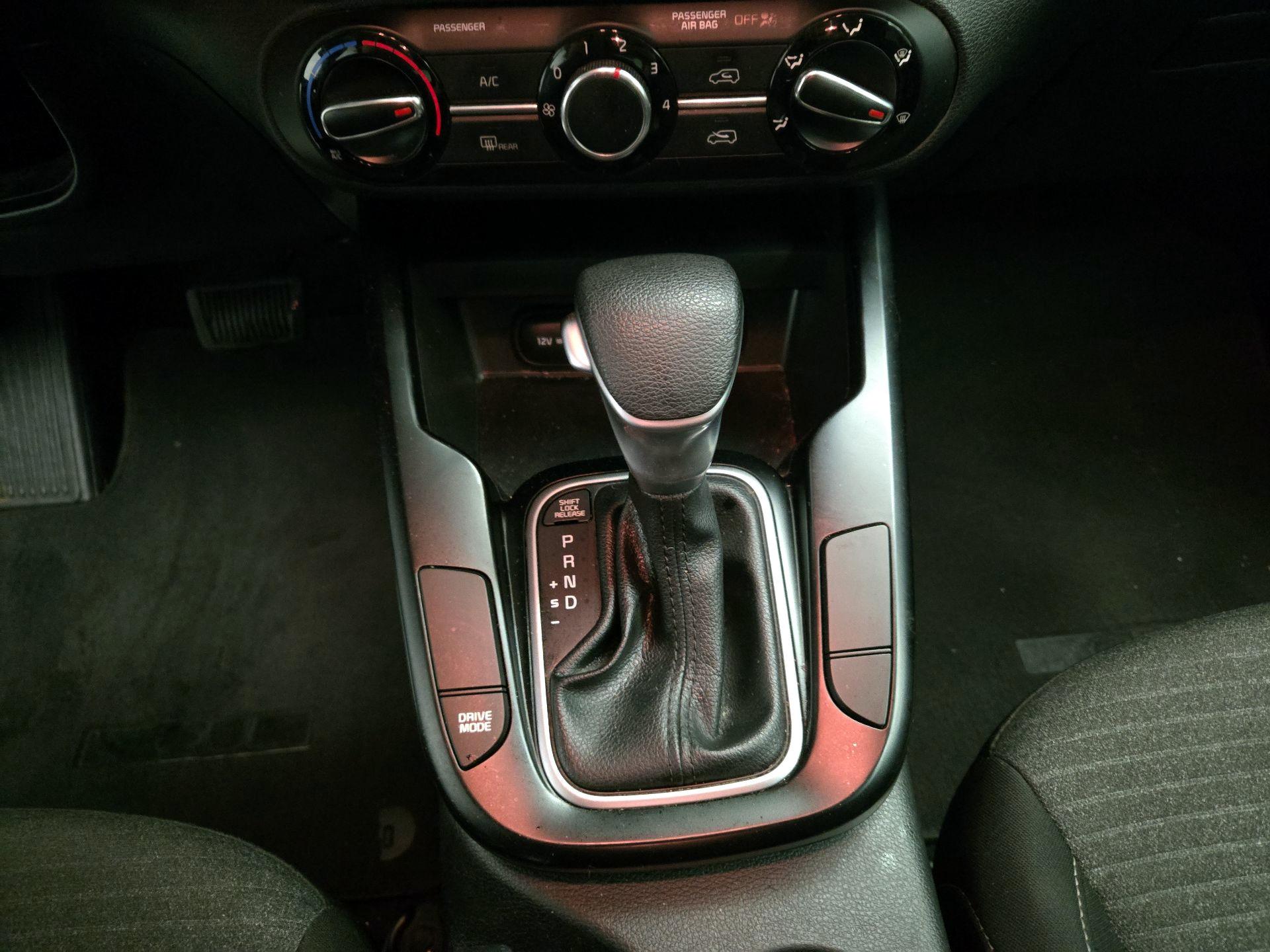 Thumbnail: 2020 Kia Soul - 17