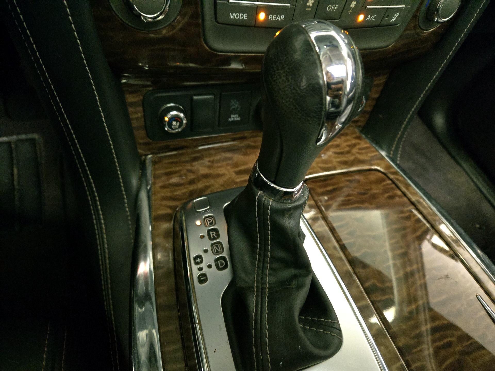 Thumbnail: 2018 Nissan Armada - 18