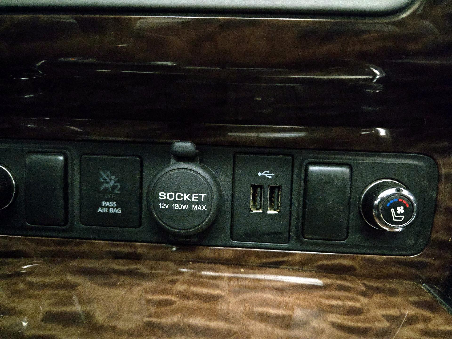 Thumbnail: 2018 Nissan Armada - 19