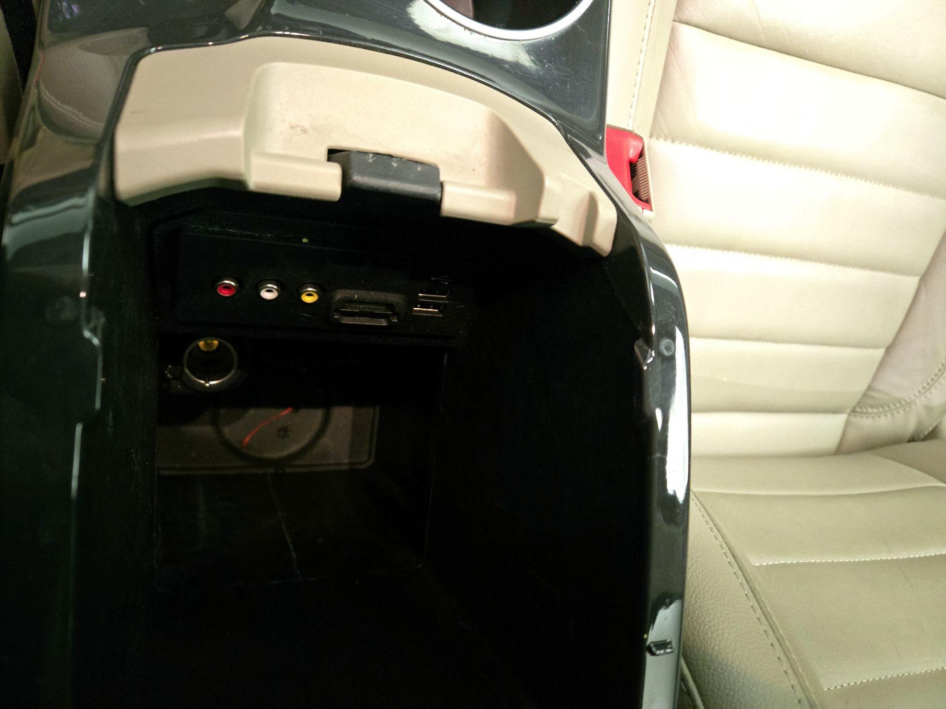 Thumbnail: 2015 Ford Escape - 18