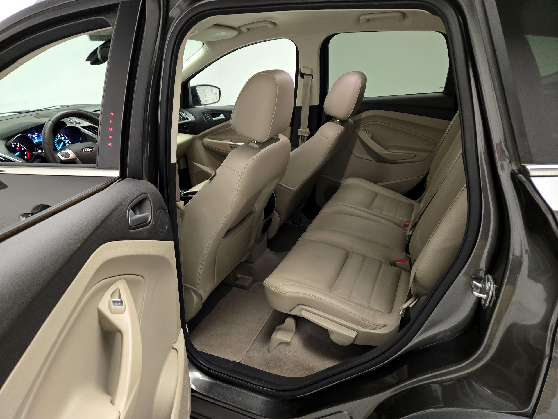 Thumbnail: 2015 Ford Escape - 19