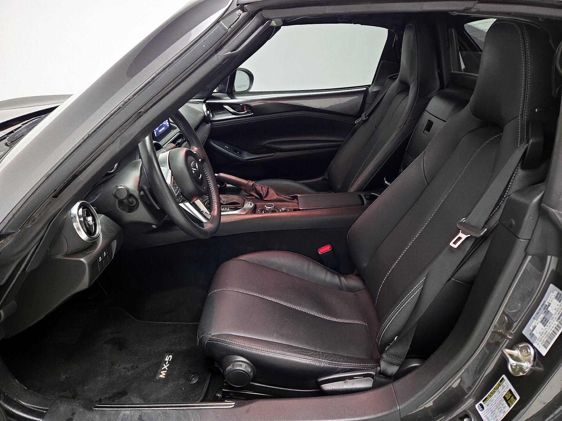 Thumbnail: 2023 Mazda MX-5 Miata - 11