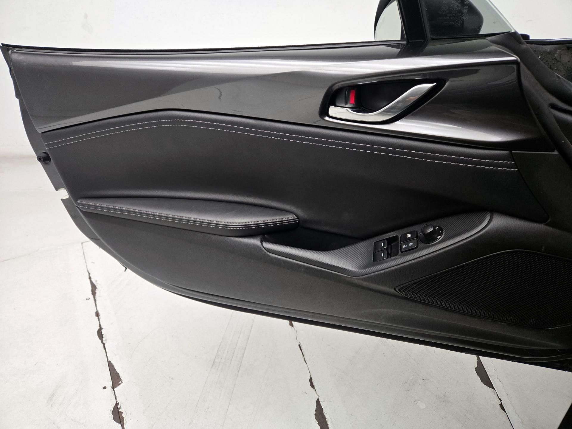 Thumbnail: 2023 Mazda MX-5 Miata - 12