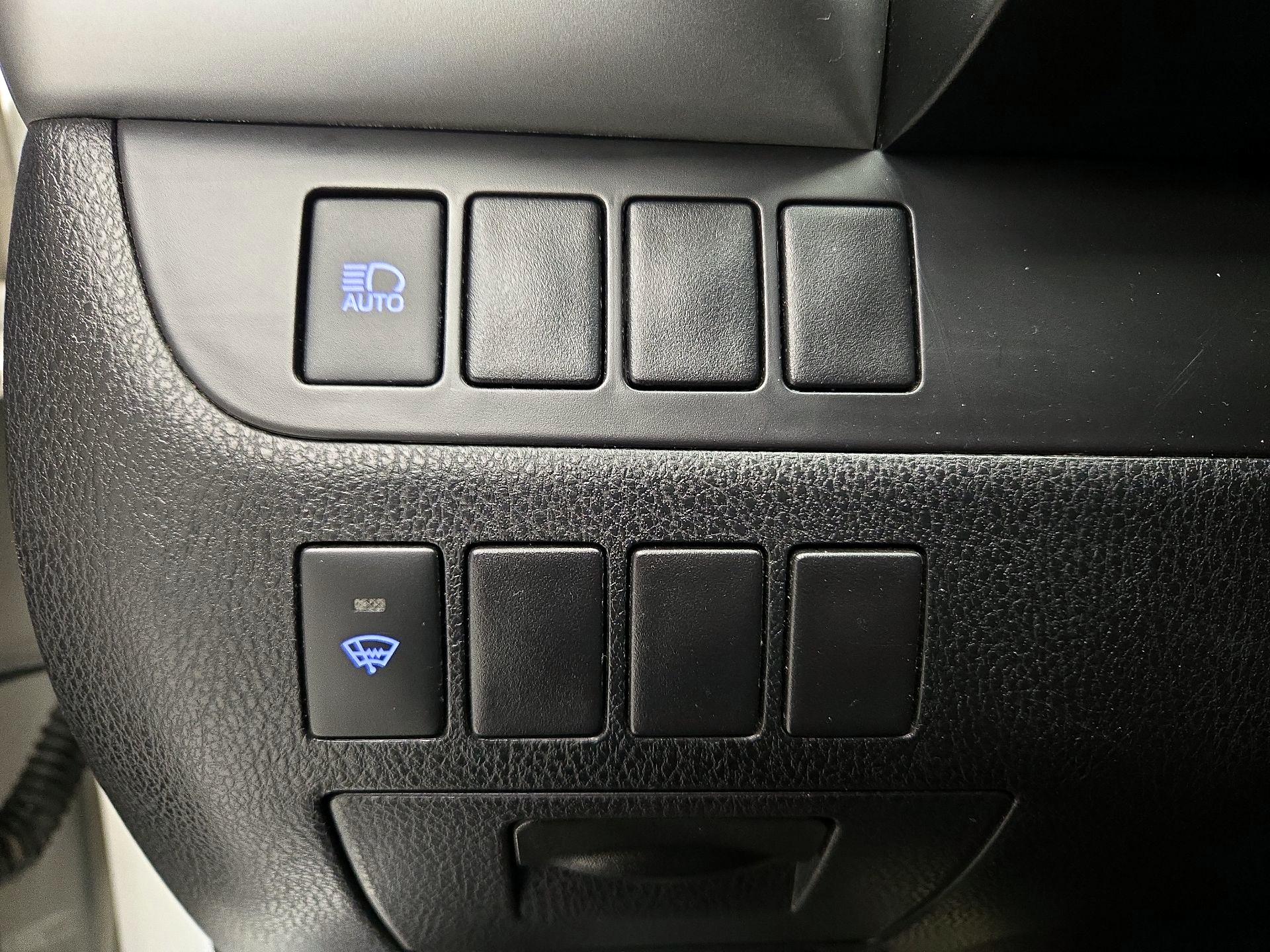 Thumbnail: 2017 Toyota Highlander - 13