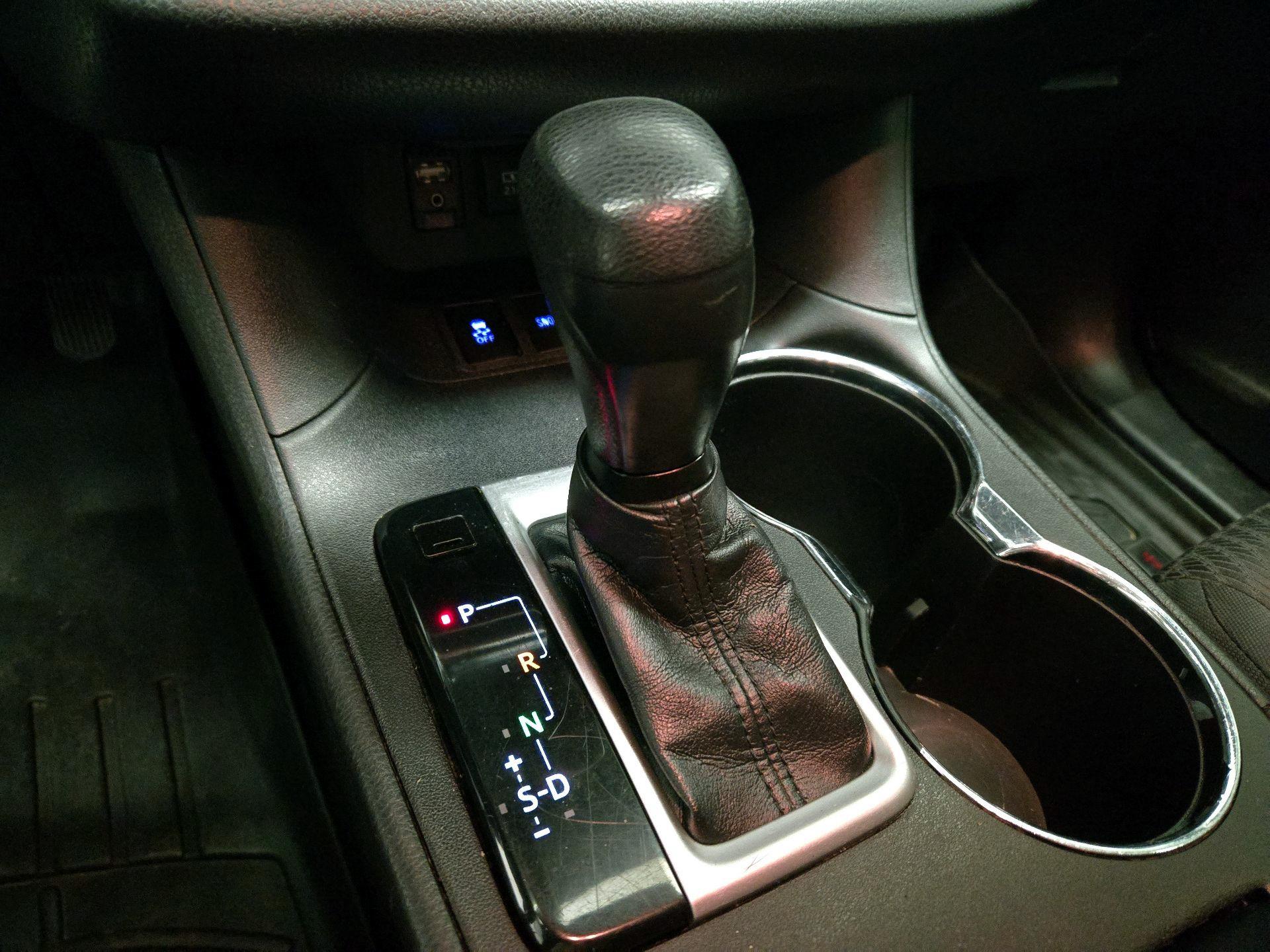 Thumbnail: 2017 Toyota Highlander - 17