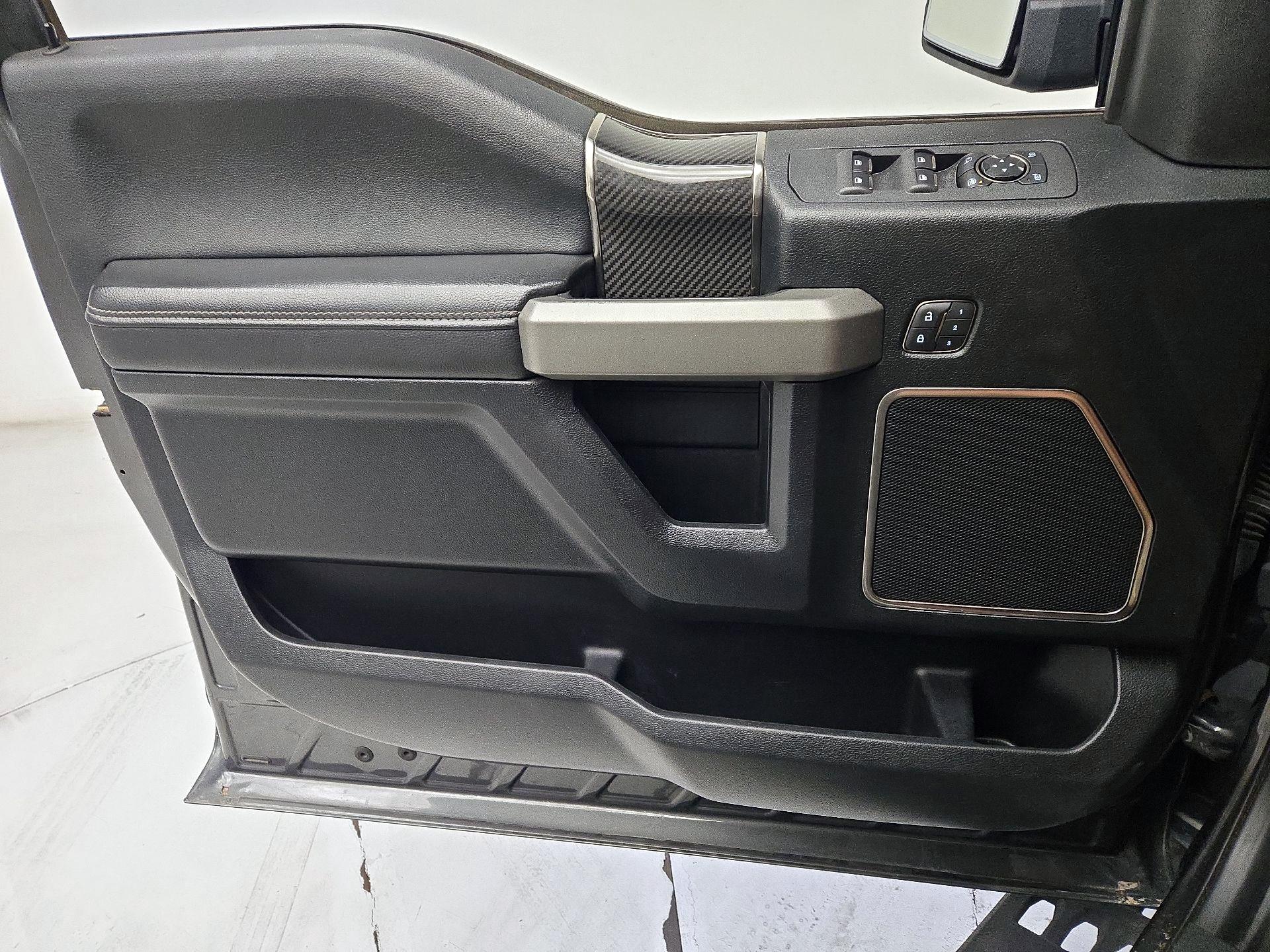 Thumbnail: 2019 Ford F-150 - 12