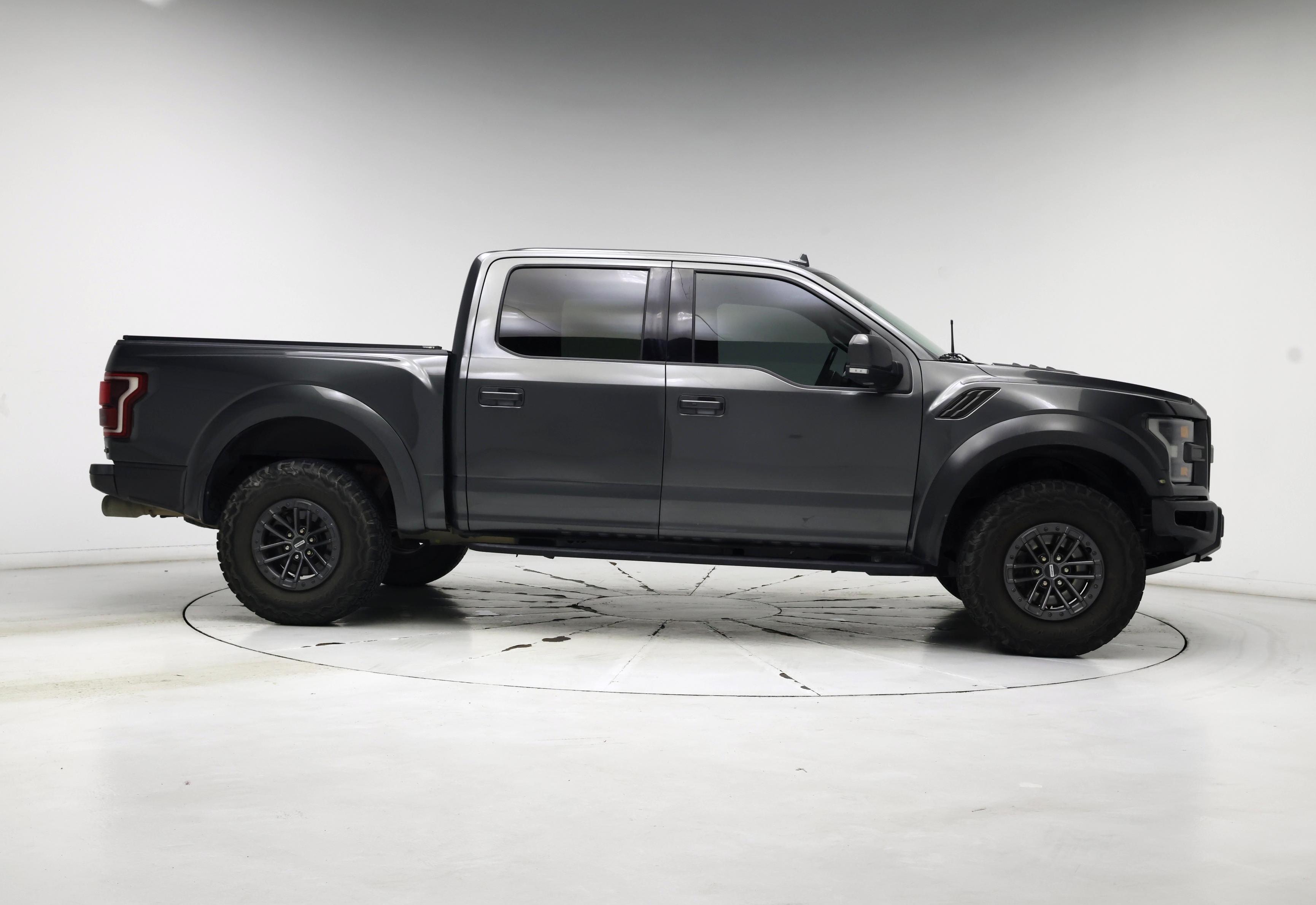 Thumbnail: 2019 Ford F-150 - 7