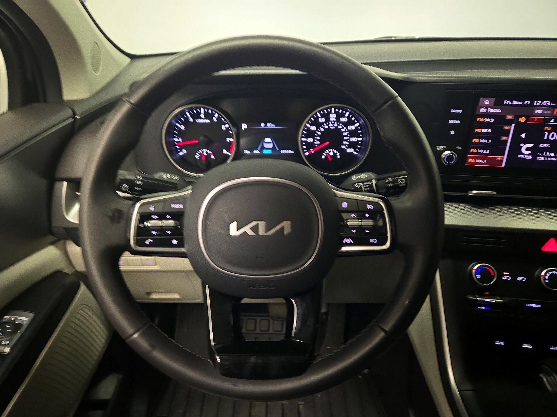 Thumbnail: 2024 Kia Carnival - 10