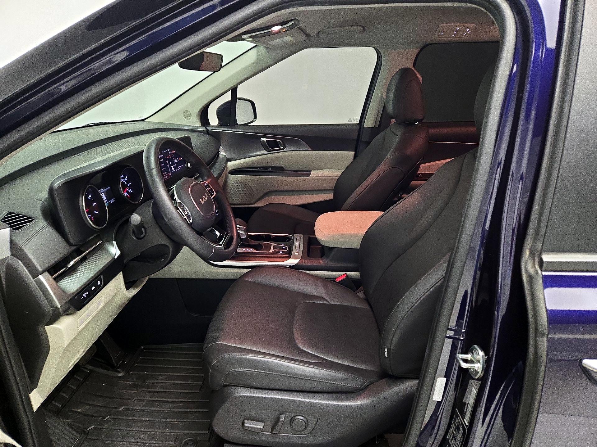 Thumbnail: 2024 Kia Carnival - 11