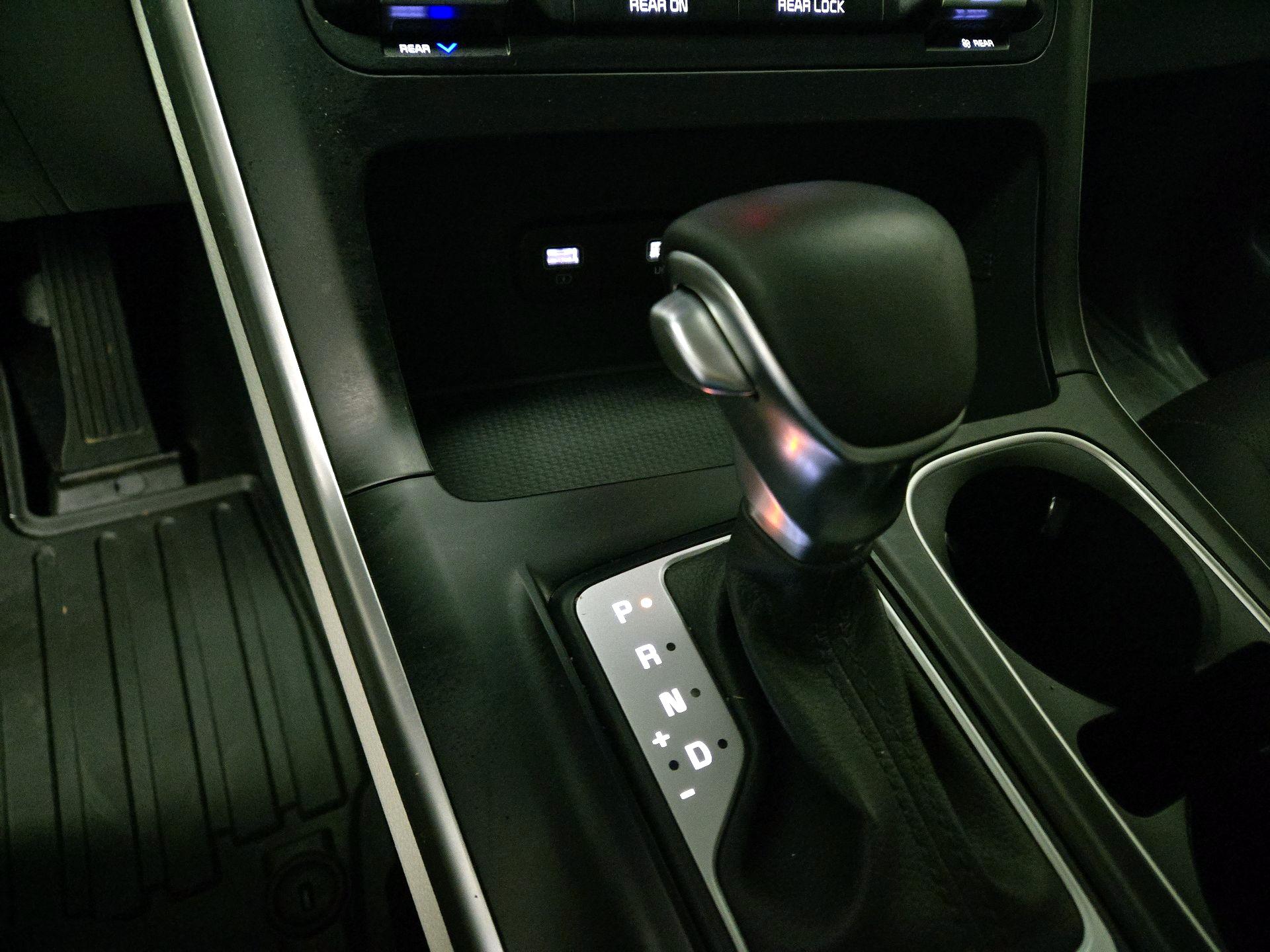 Thumbnail: 2024 Kia Carnival - 17