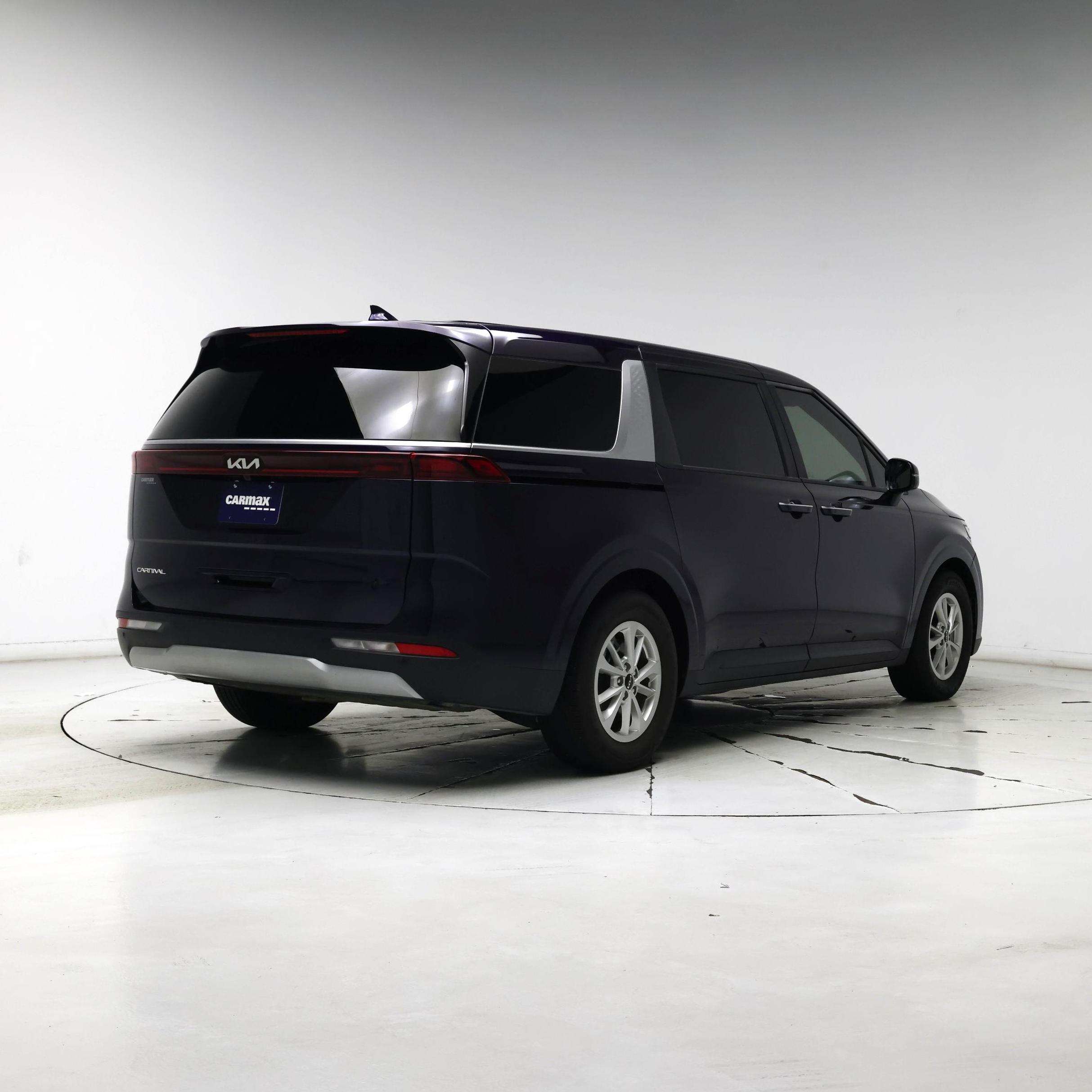 Thumbnail: 2024 Kia Carnival - 8