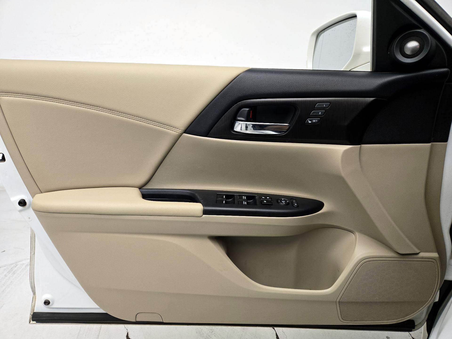 Thumbnail: 2014 Honda Accord - 12