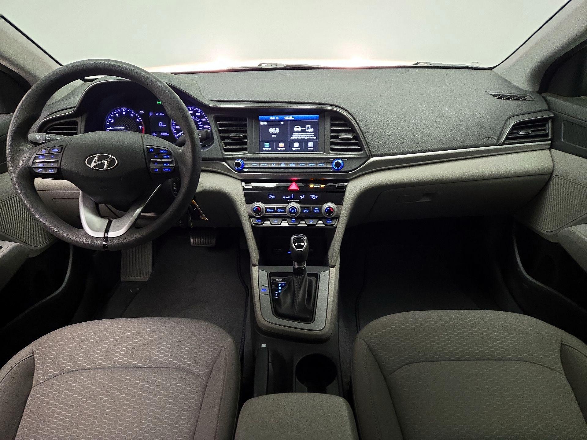 Thumbnail: 2020 Hyundai Elantra - 9