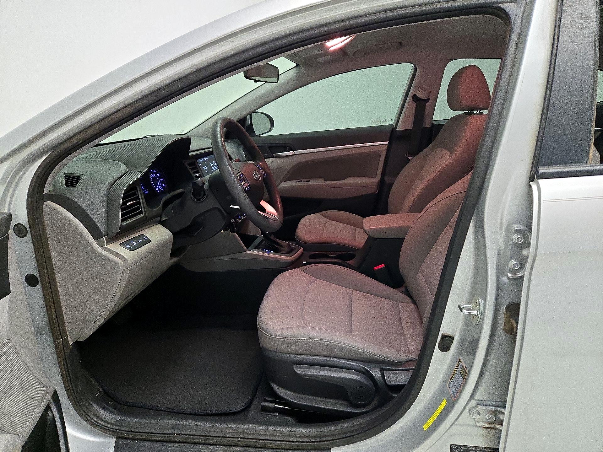 Thumbnail: 2020 Hyundai Elantra - 11