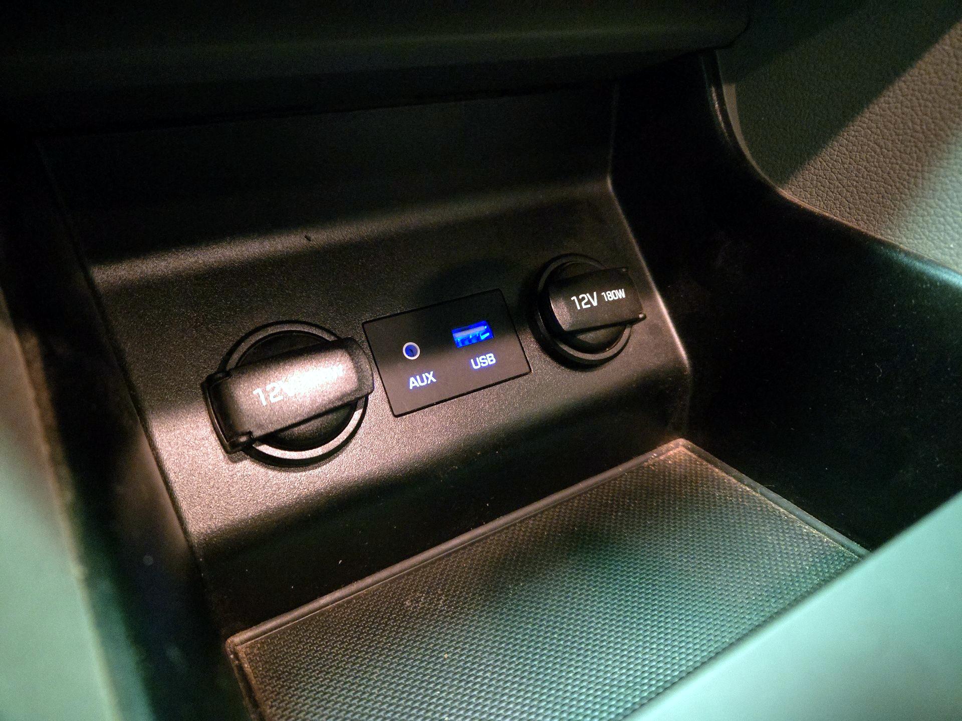 Thumbnail: 2020 Hyundai Elantra - 18