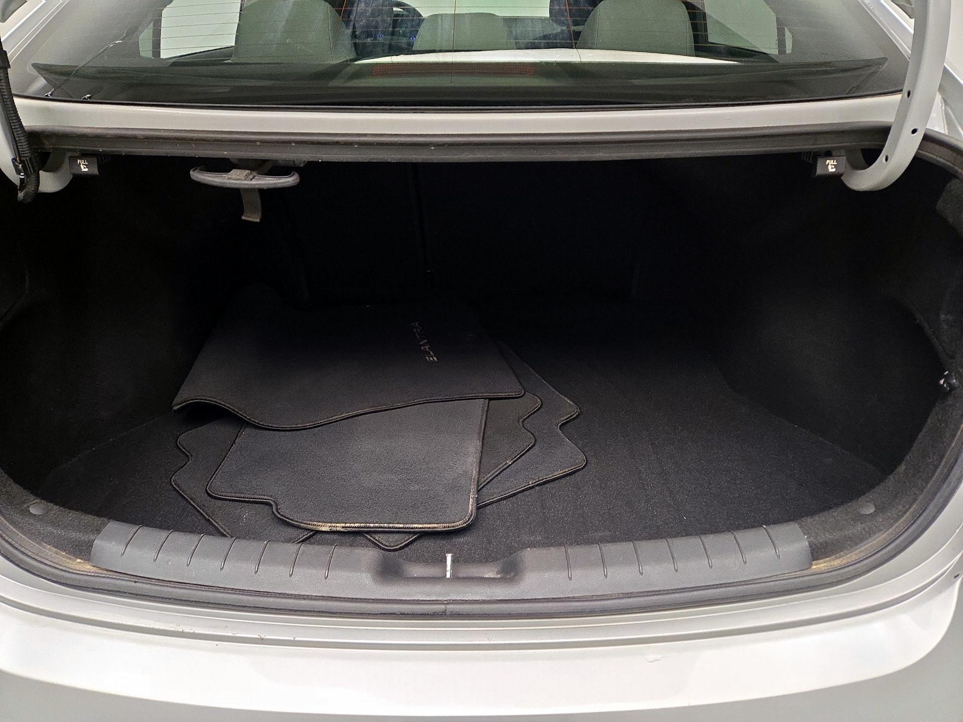 Thumbnail: 2020 Hyundai Elantra - 20