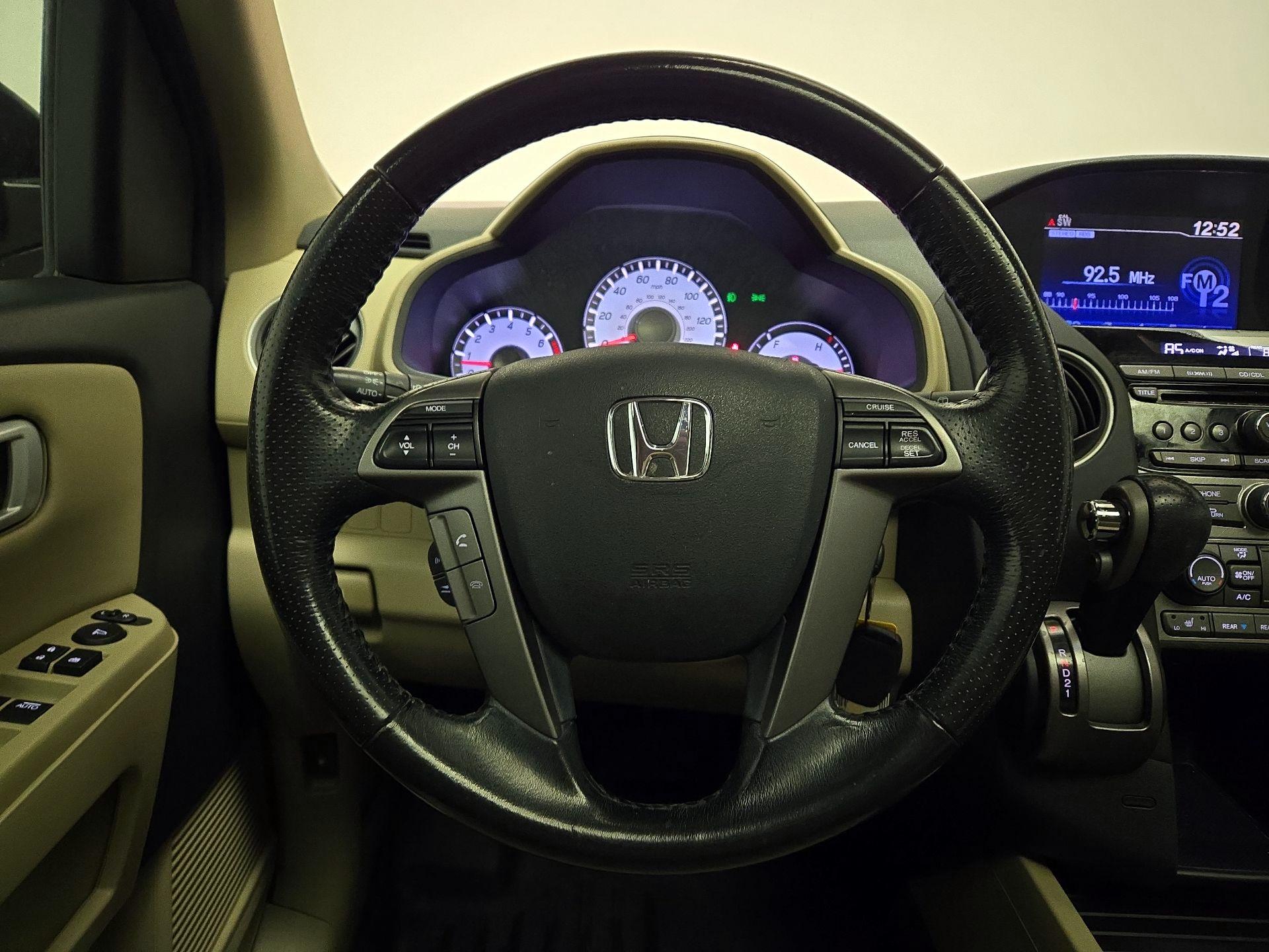 Thumbnail: 2015 Honda Pilot - 10