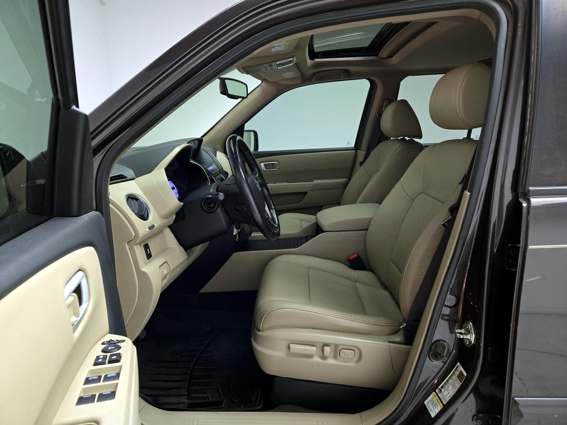 Thumbnail: 2015 Honda Pilot - 11