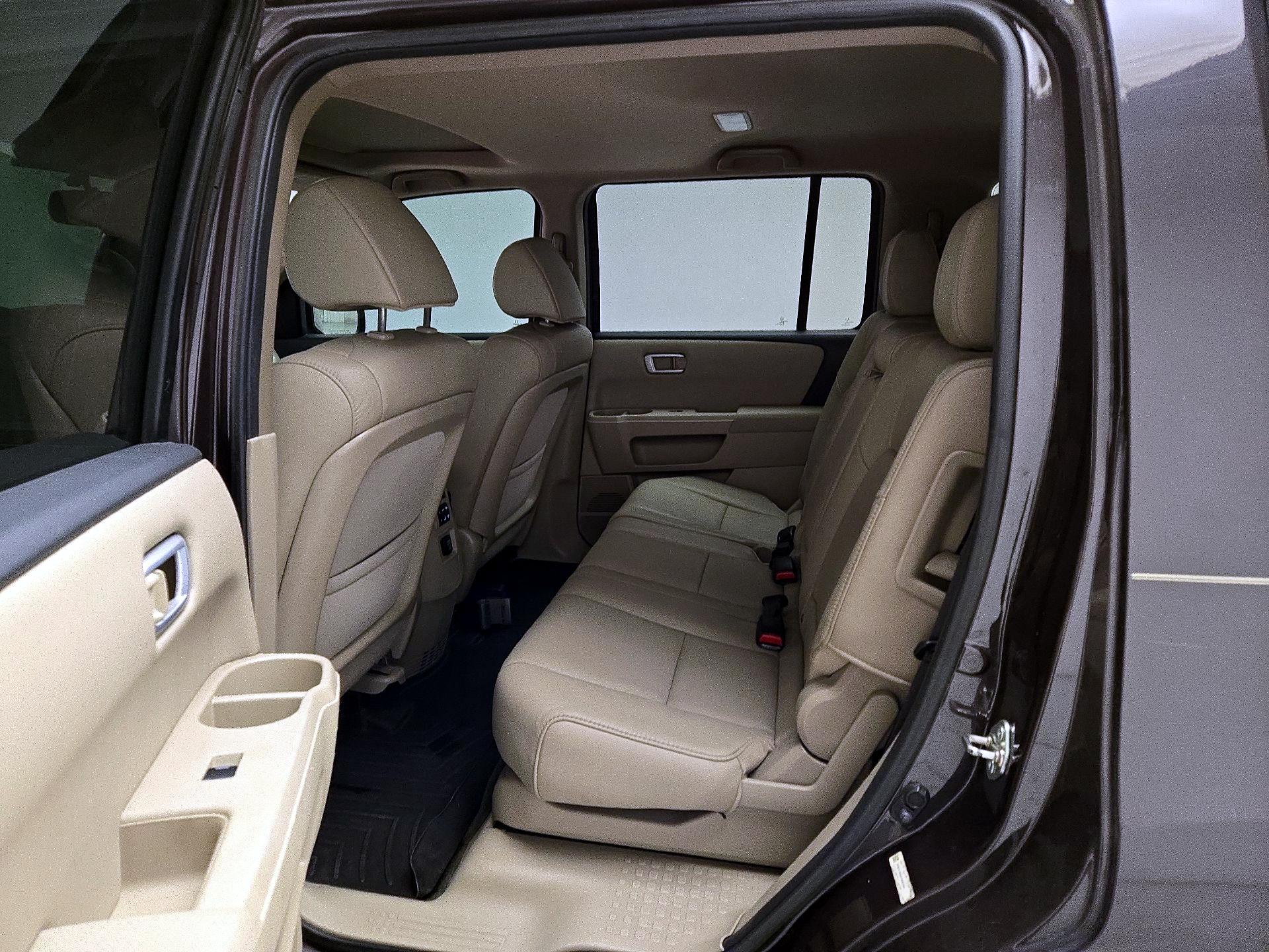 Thumbnail: 2015 Honda Pilot - 20