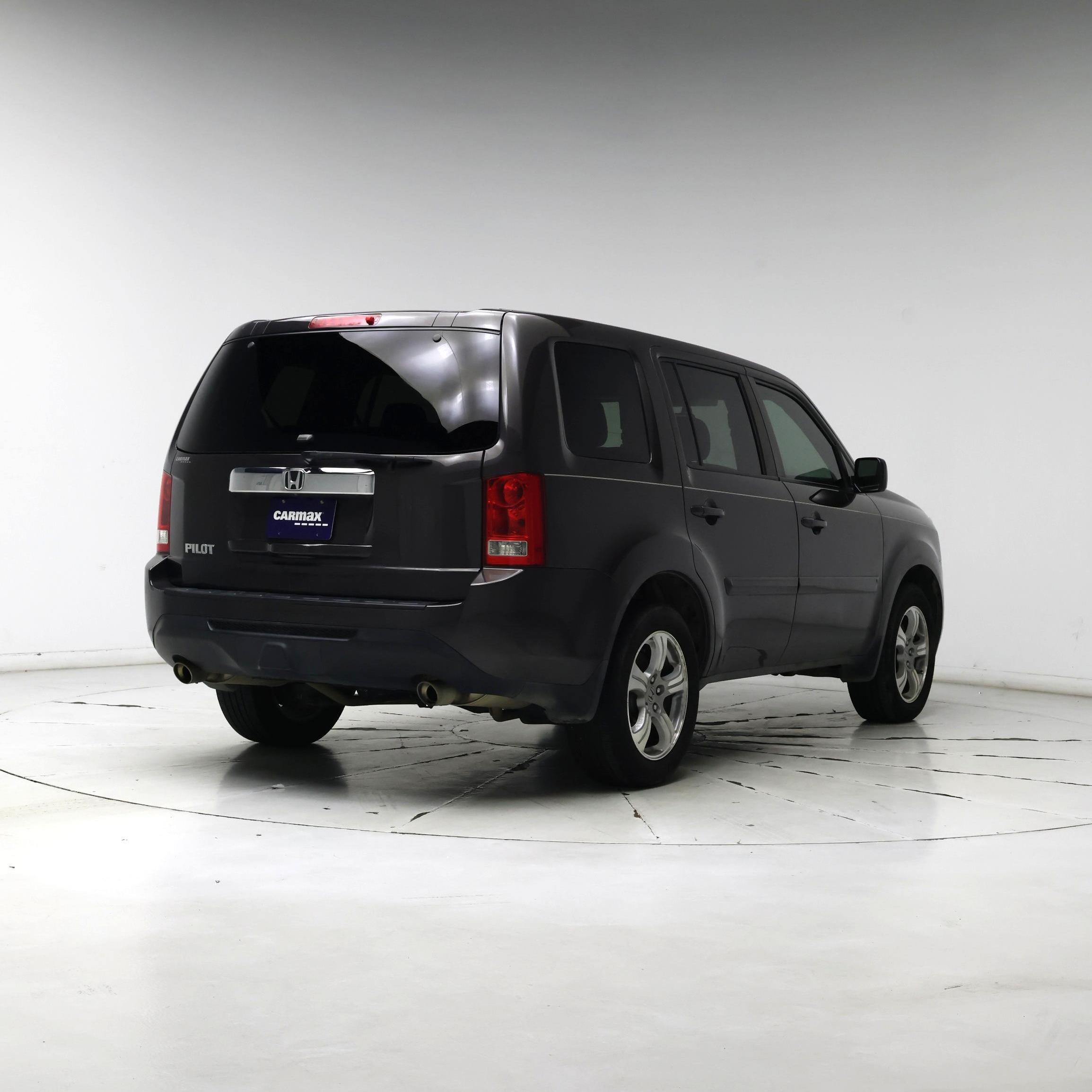 Thumbnail: 2015 Honda Pilot - 8
