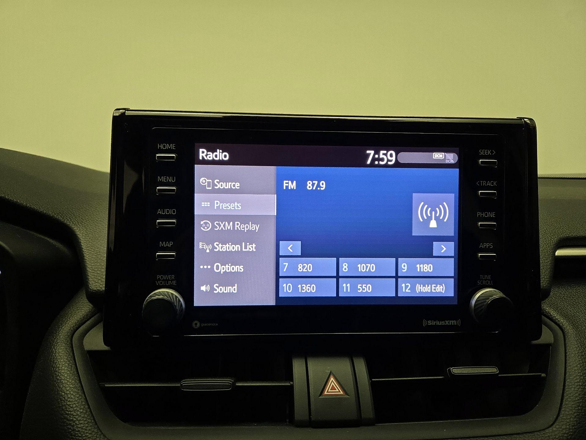 Thumbnail: 2022 Toyota RAV4 - 15