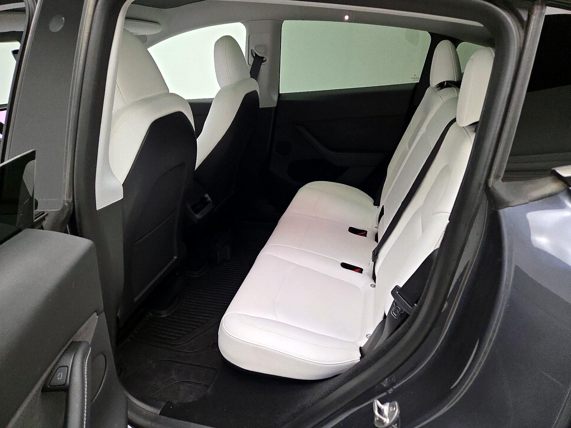 Thumbnail: 2023 Tesla Model Y - 19