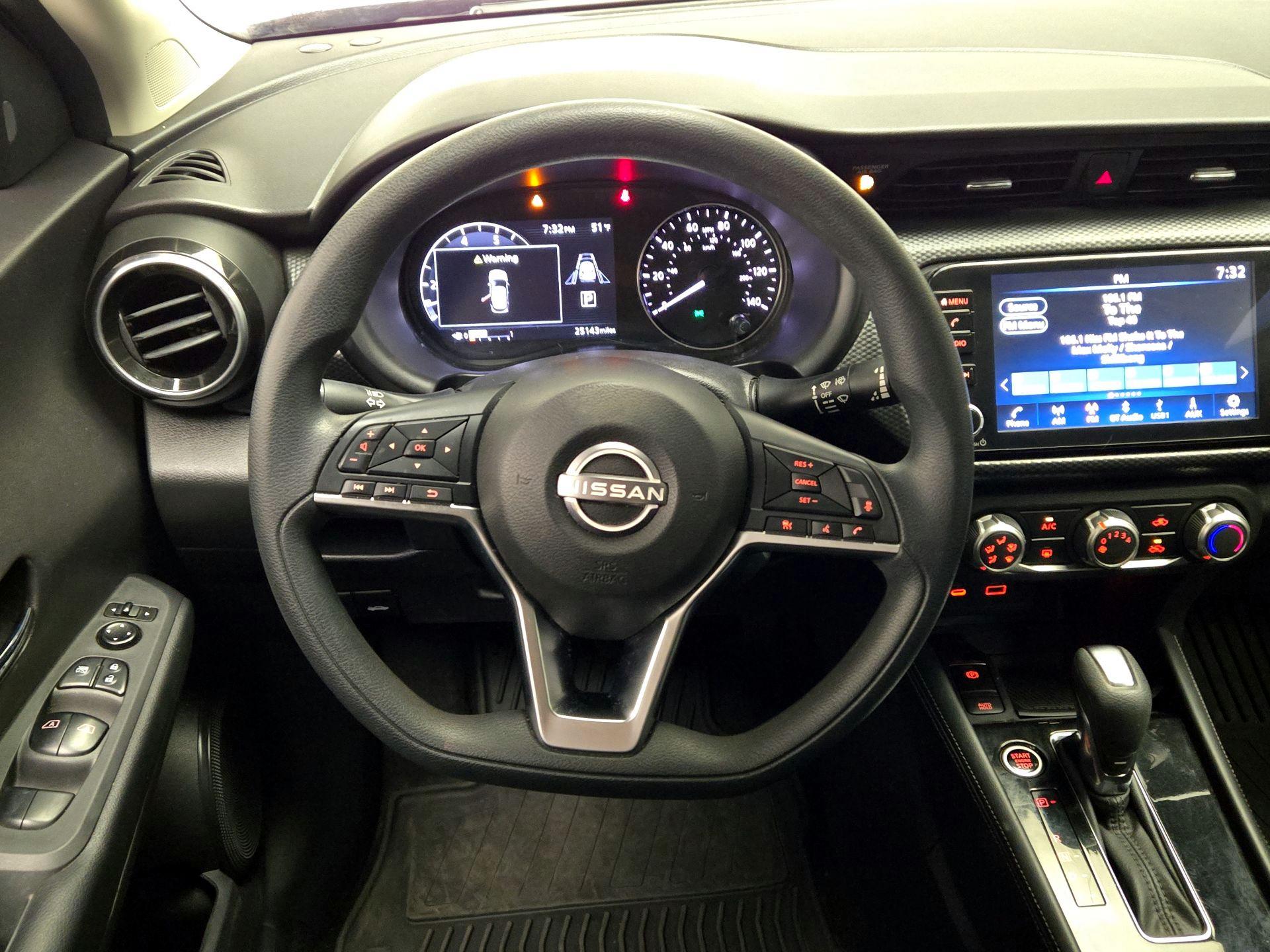 Thumbnail: 2024 Nissan Kicks - 10