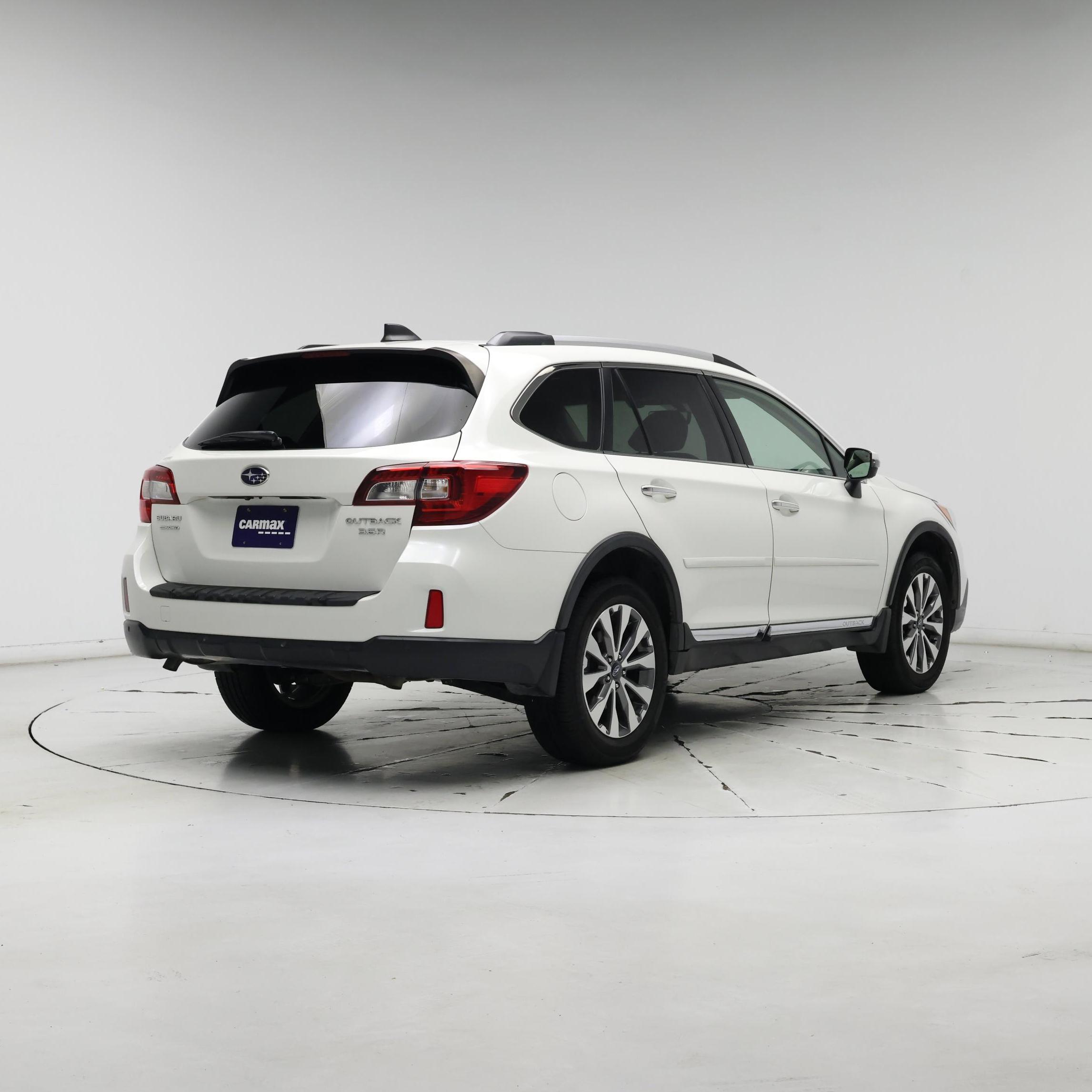 Thumbnail: 2017 Subaru Outback - 8