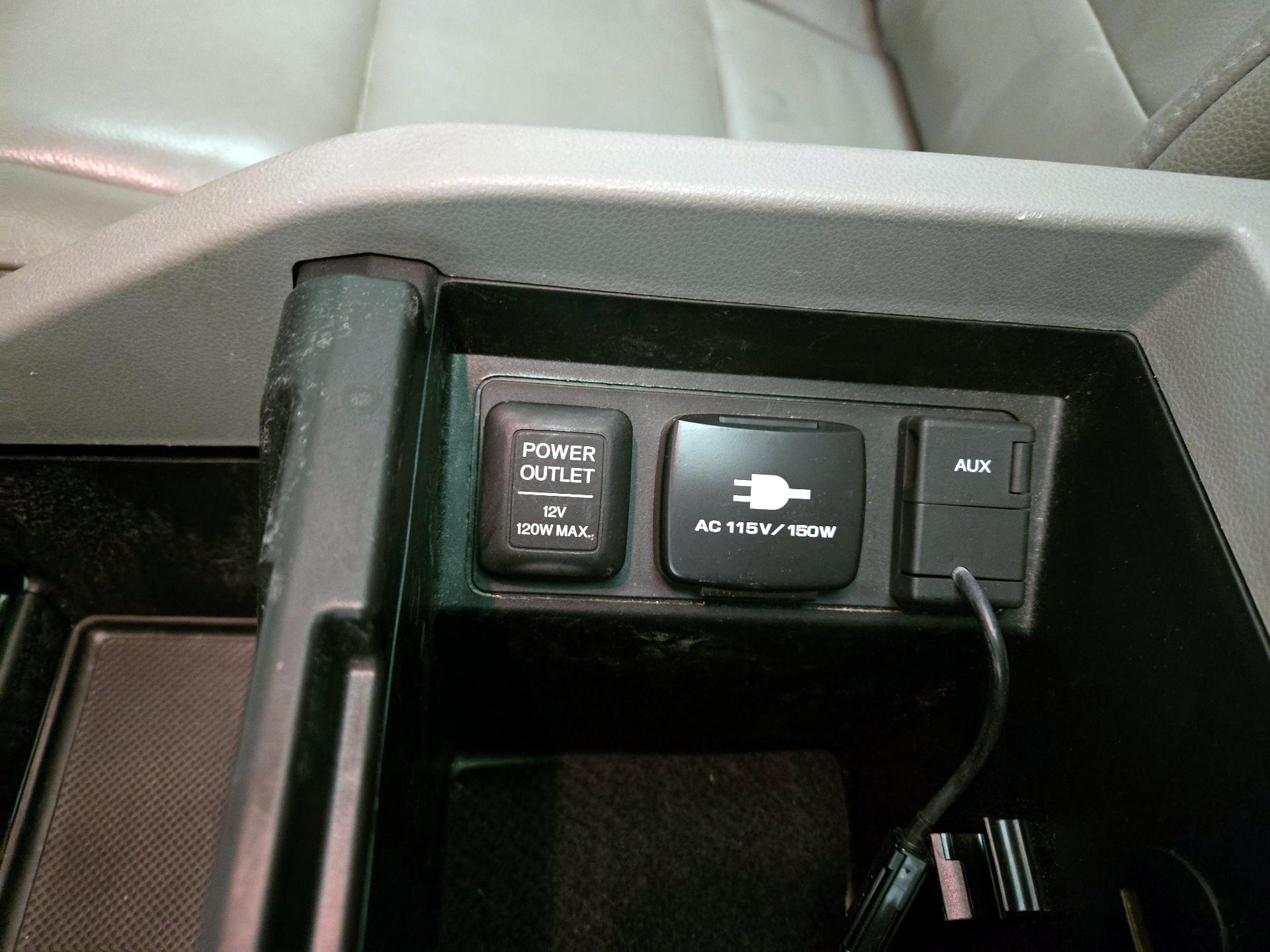 Thumbnail: 2015 Honda Pilot - 17