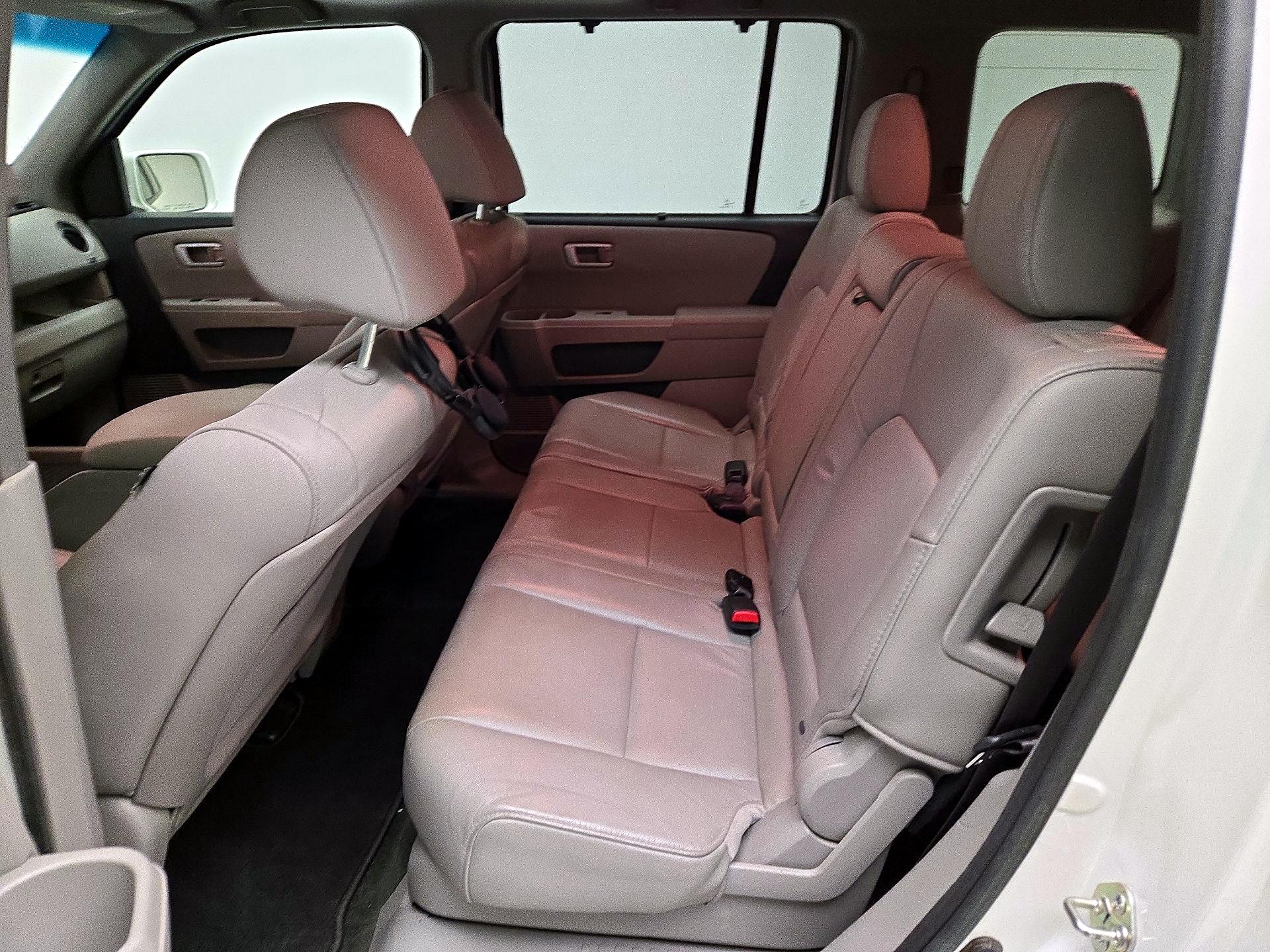 Thumbnail: 2015 Honda Pilot - 19