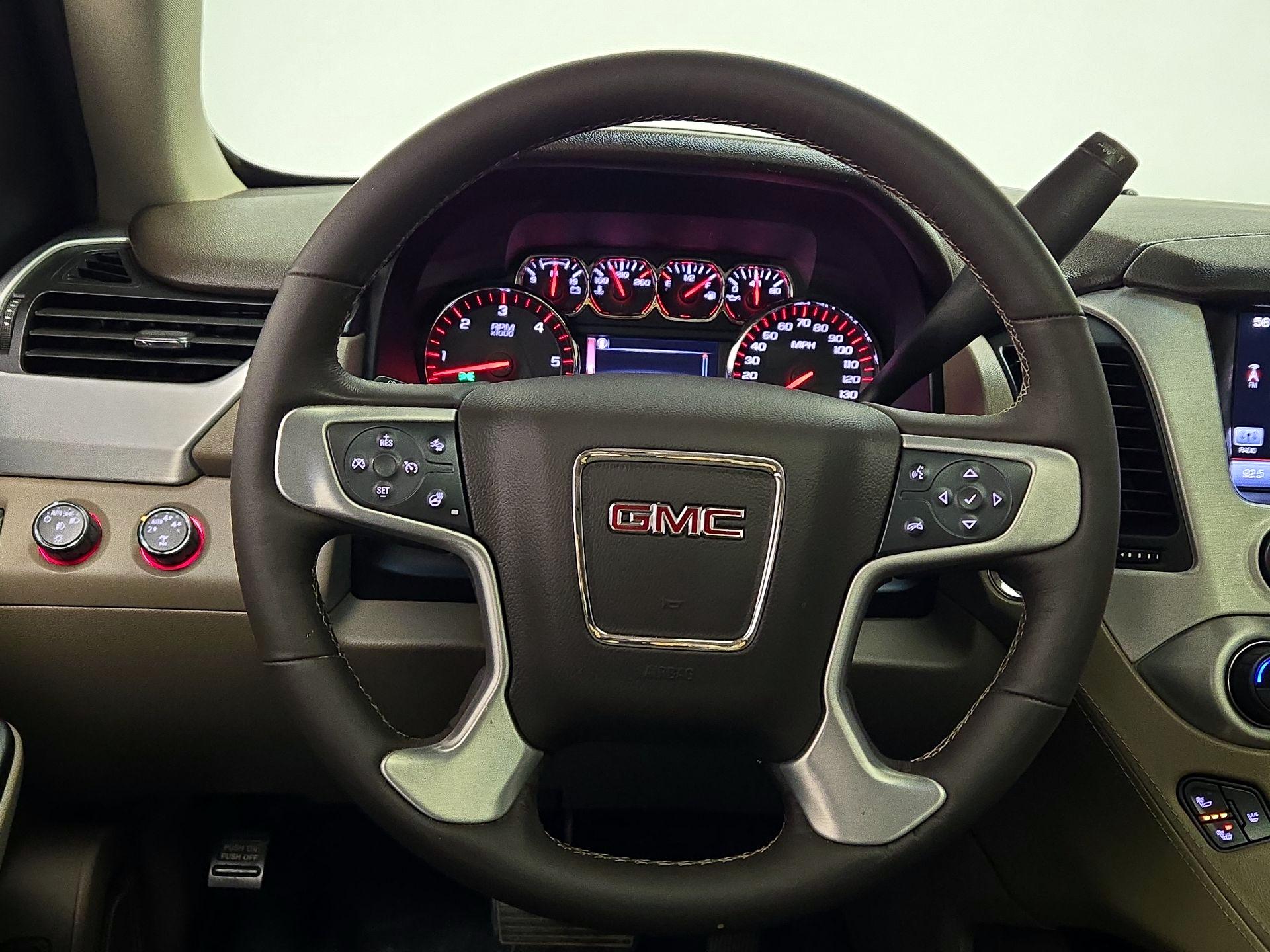 Thumbnail: 2016 GMC Yukon - 10