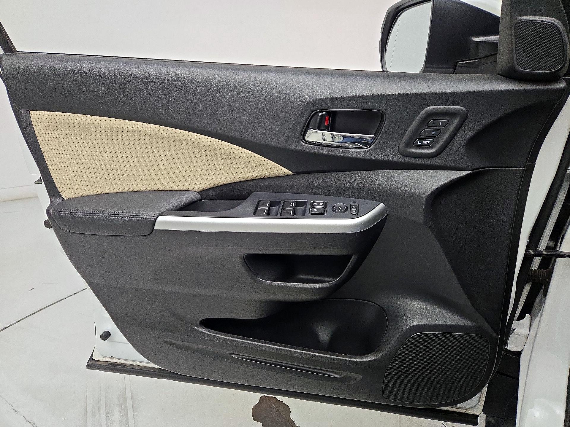 Thumbnail: 2016 Honda CR-V - 12