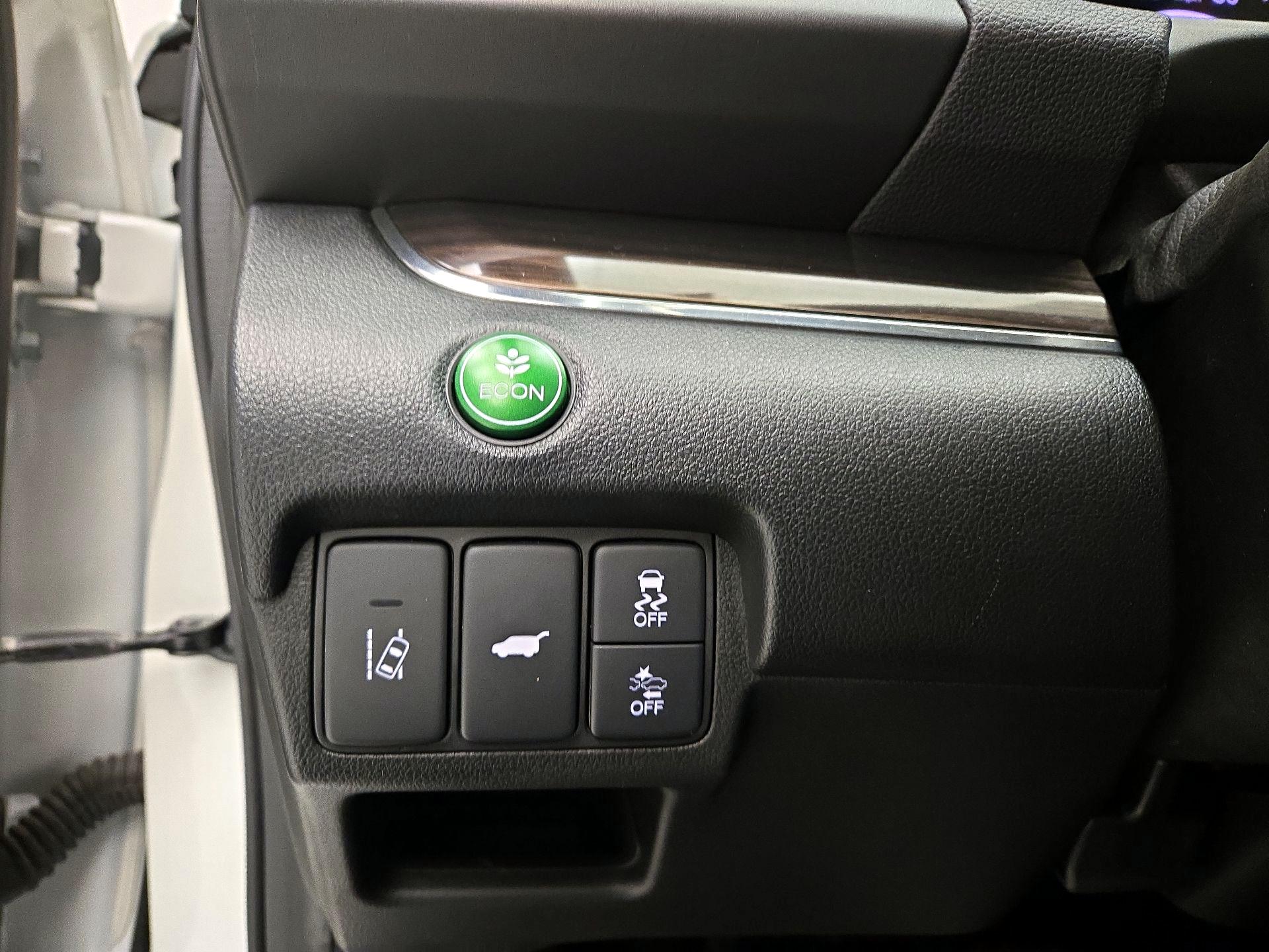 Thumbnail: 2016 Honda CR-V - 13