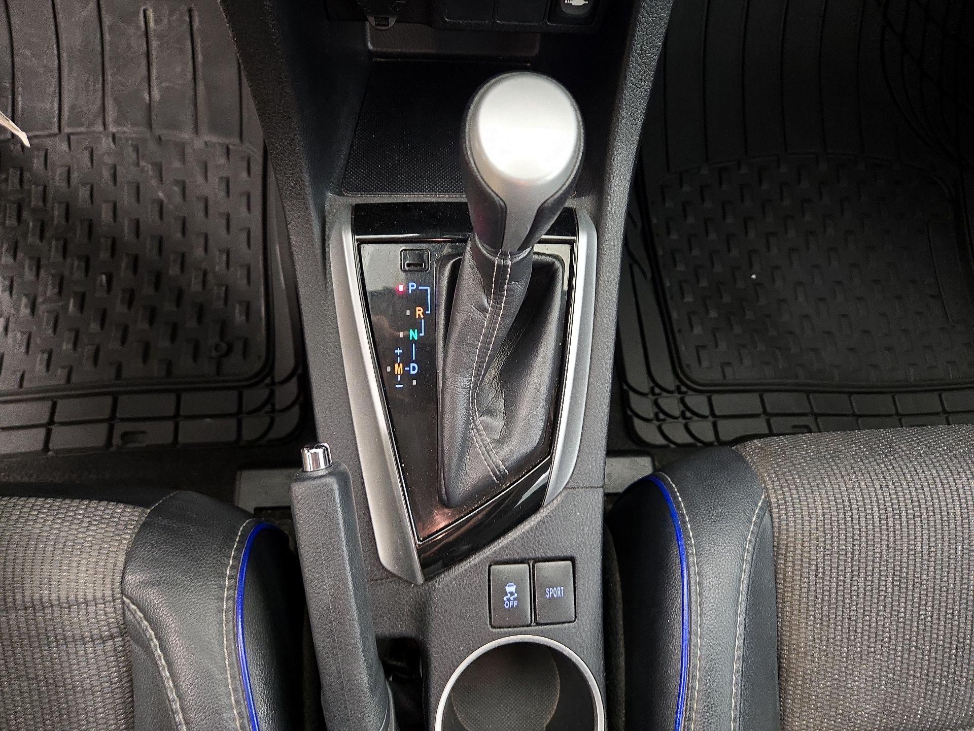 Thumbnail: 2017 Toyota Corolla - 17