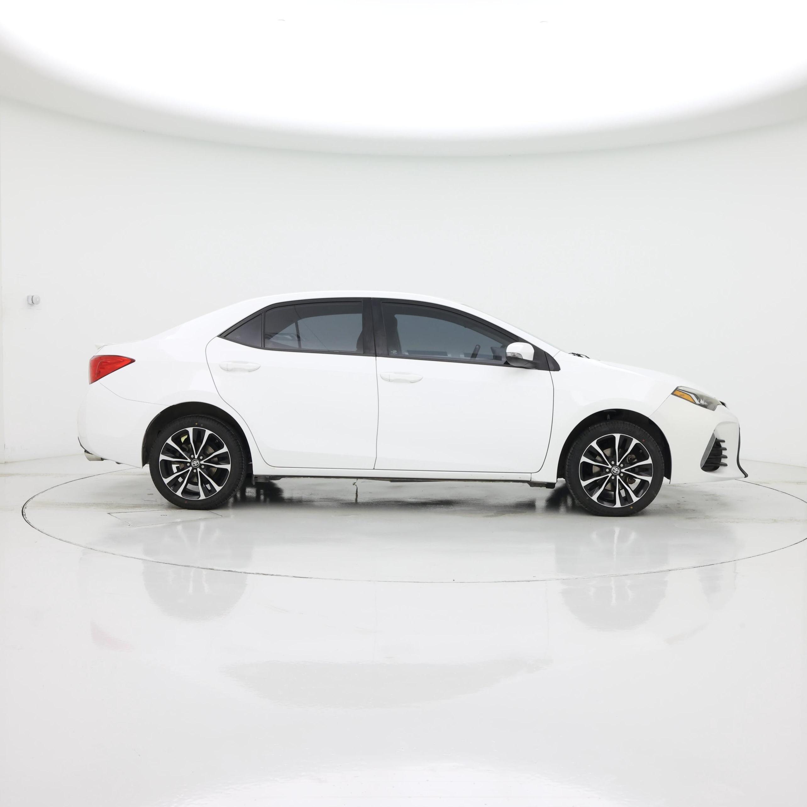 Thumbnail: 2017 Toyota Corolla - 7