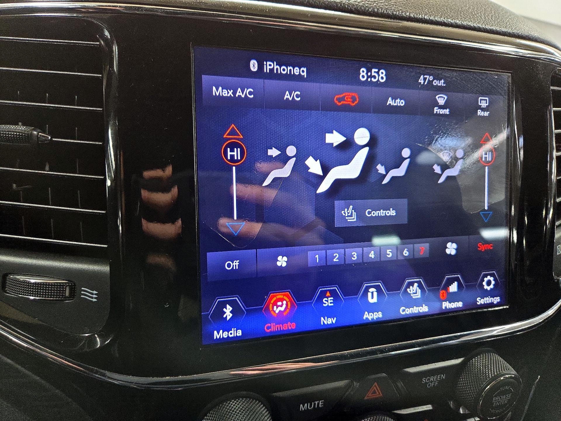 Thumbnail: 2020 Jeep Grand Cherokee - 17