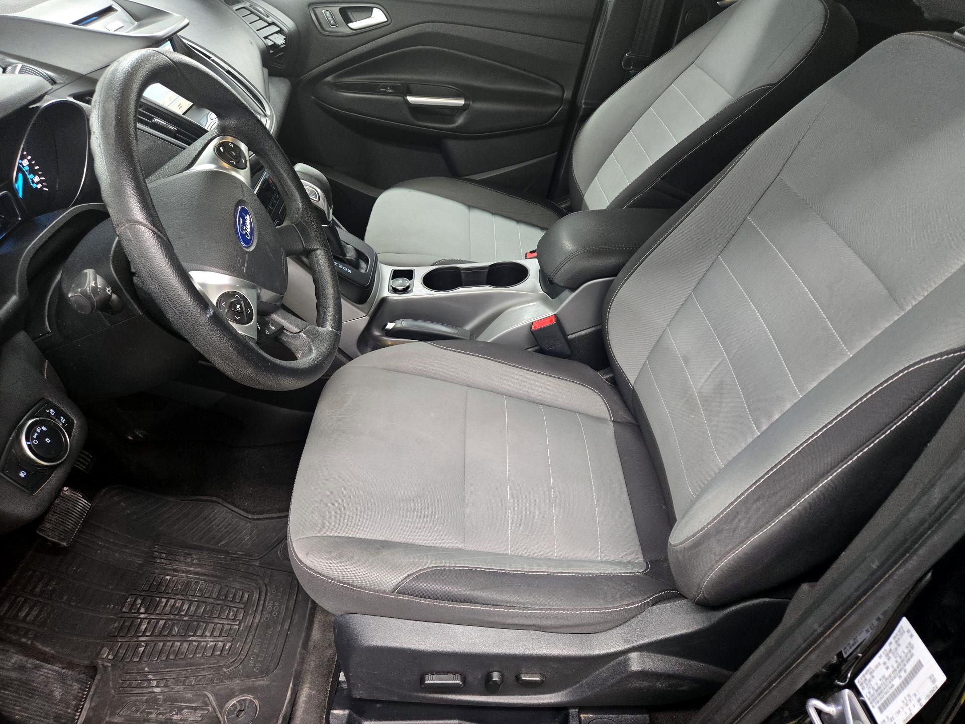 Thumbnail: 2016 Ford Escape - 11